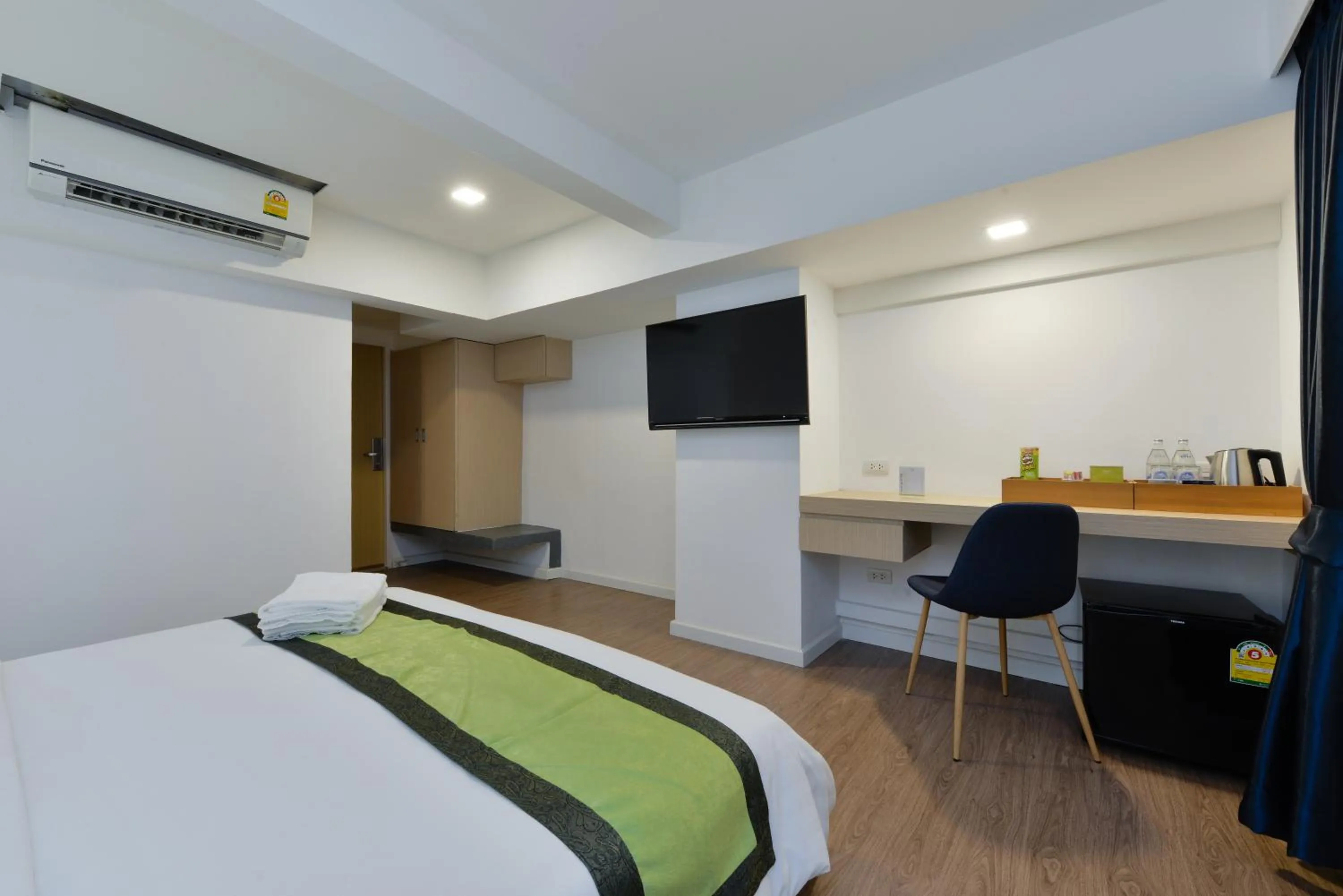 TV and multimedia, Bed in iCheck inn Sukhumvit 19