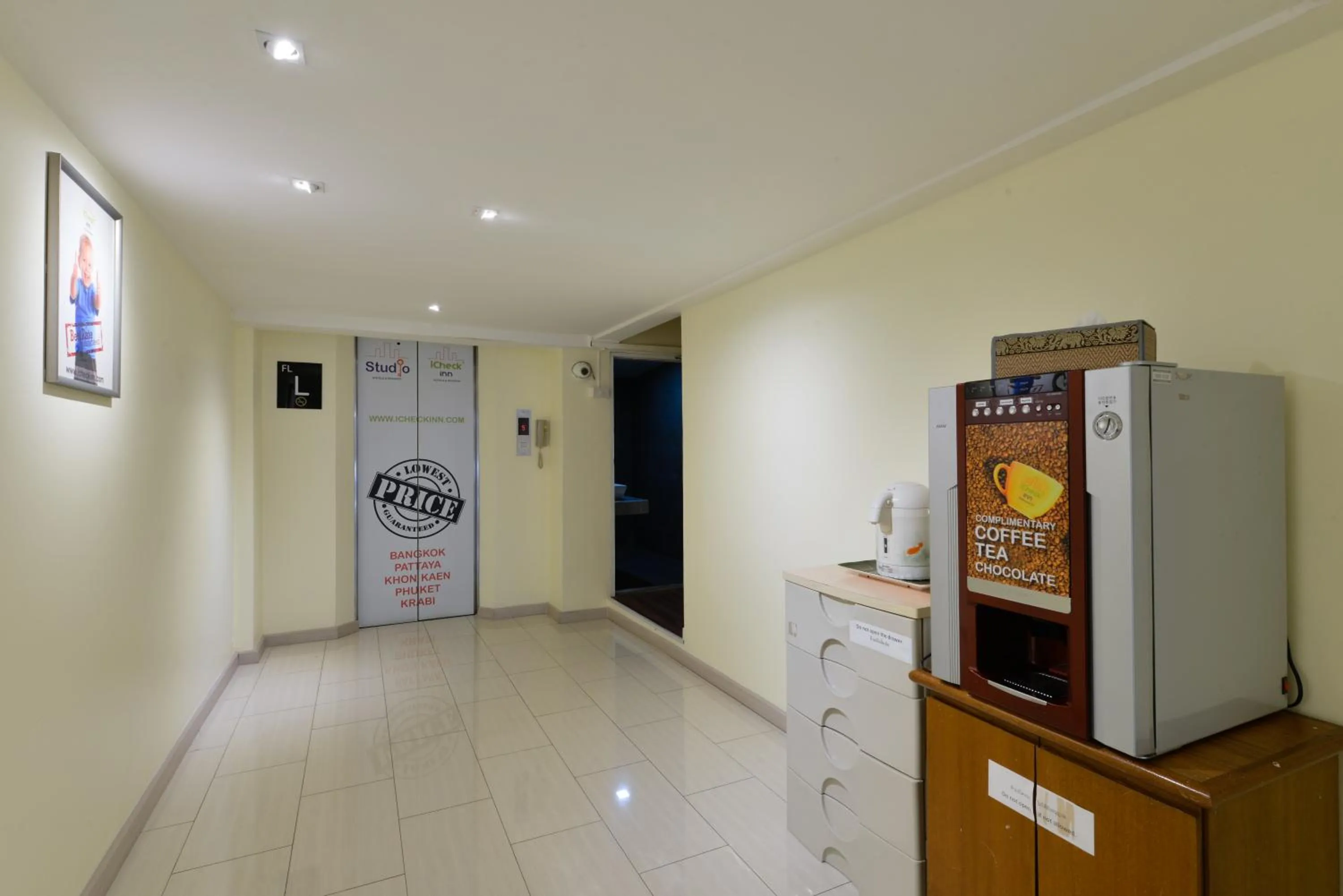 Lobby or reception in iCheck inn Sukhumvit 19