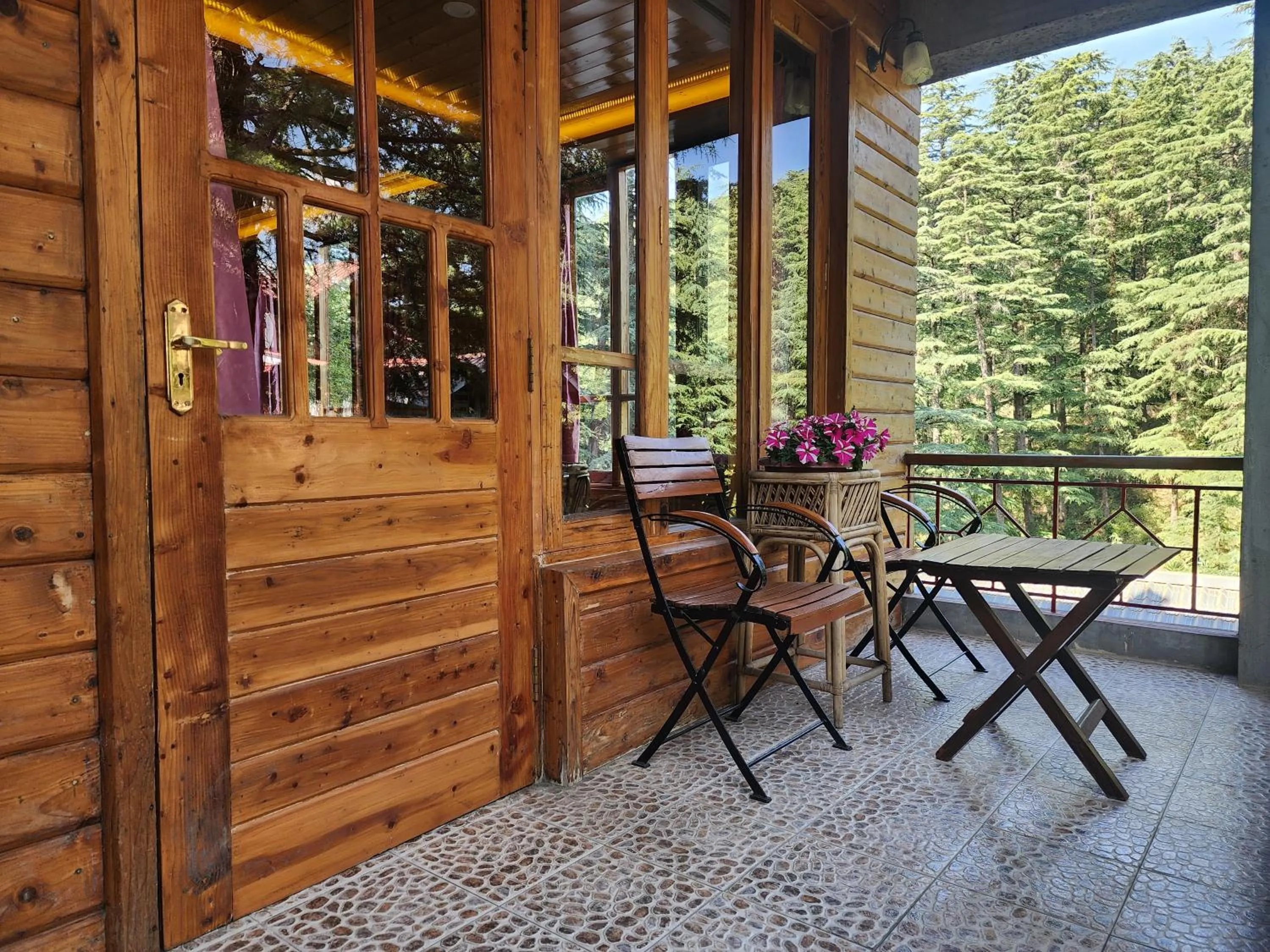 Seating area in The Chalets Naldehra