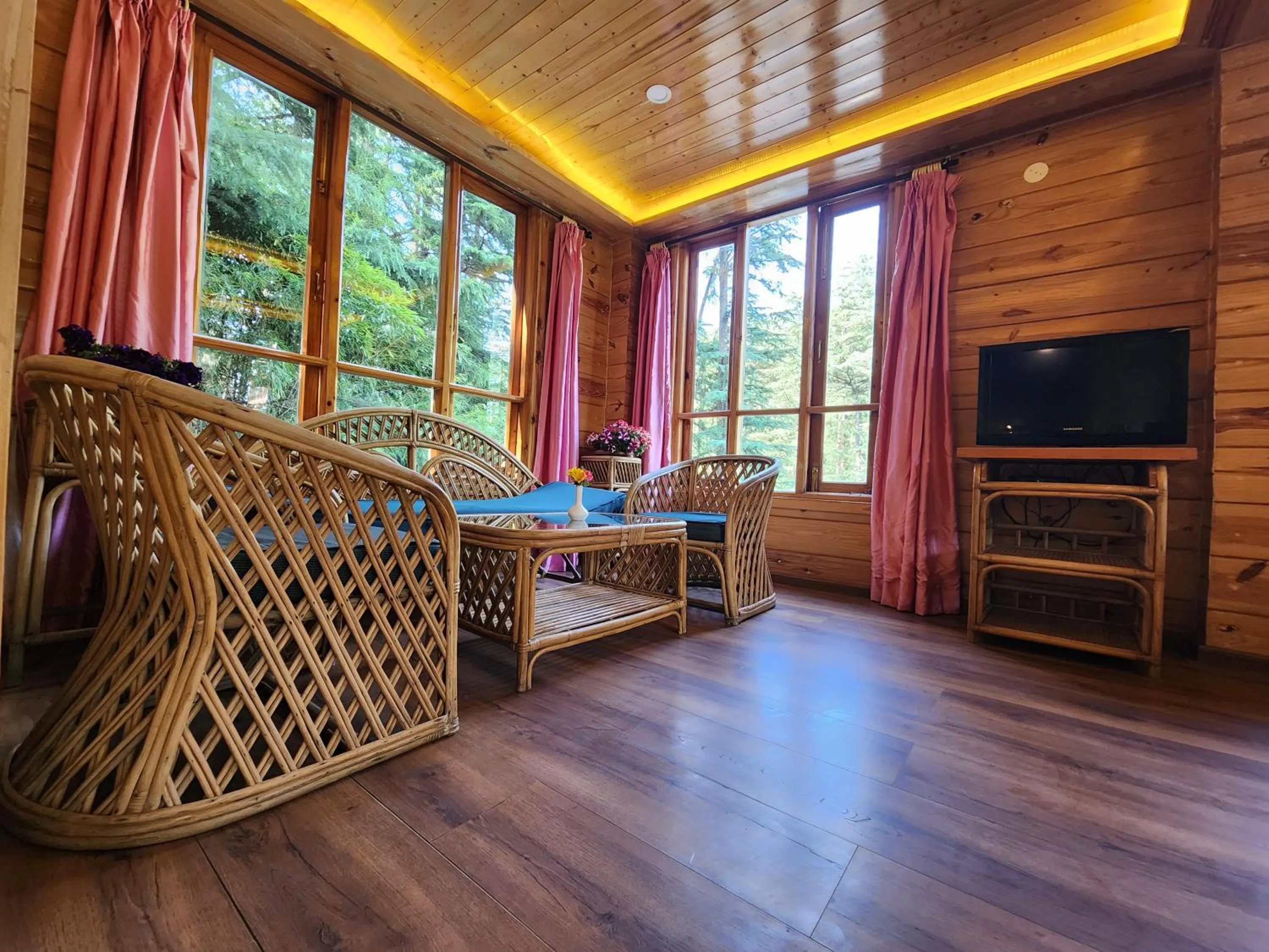 Seating area in The Chalets Naldehra