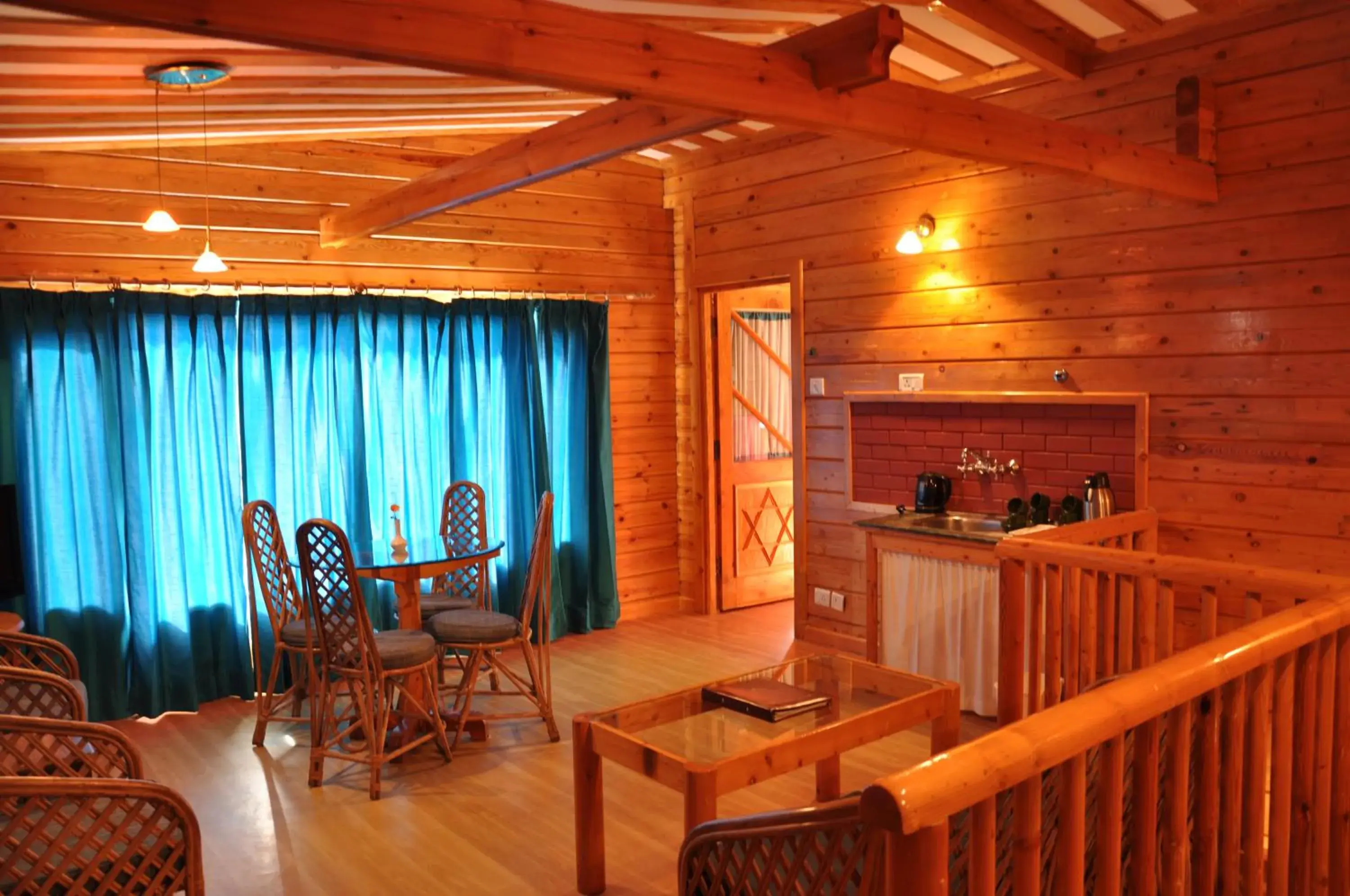 Three-Bedroom Bungalow in The Chalets Naldehra Three-Bedroom Bungalow in The Chalets Naldehra