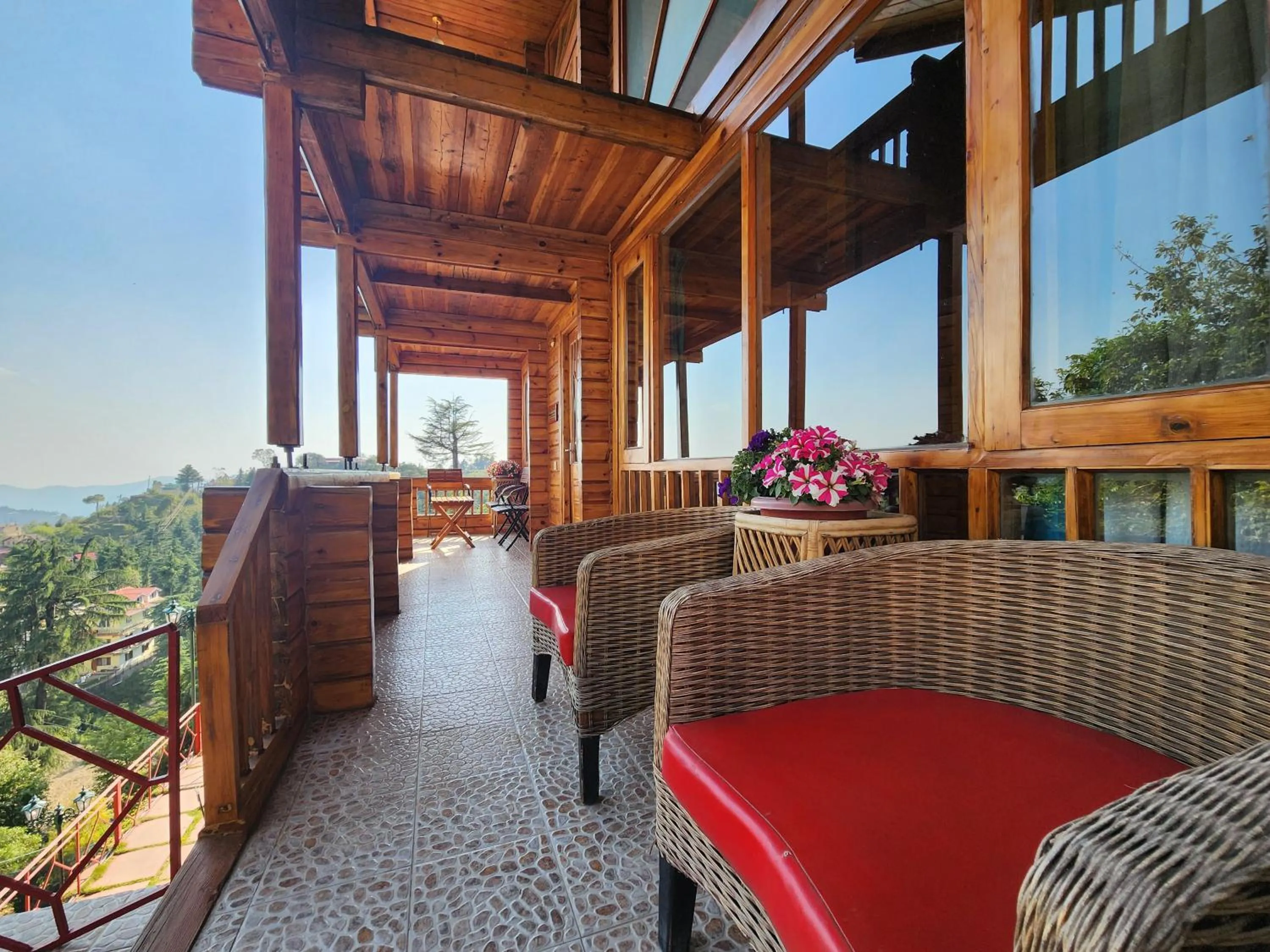 Balcony/Terrace in The Chalets Naldehra