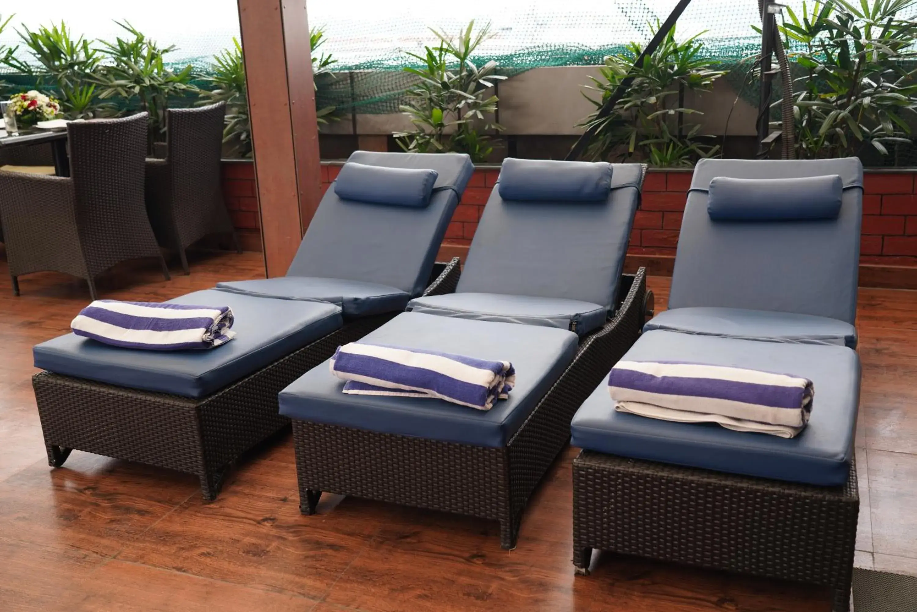 Swimming pool in Fortune Select JP Cosmos, Bengaluru - Member ITC Hotels' Group Swimming pool in Fortune Select JP Cosmos, Bengaluru - Member ITC Hotels' Group