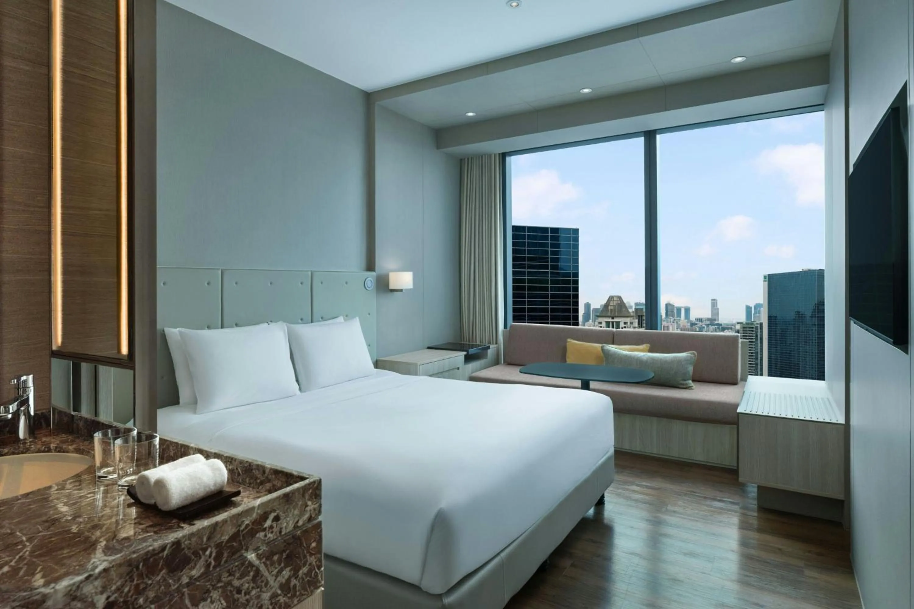 Photo of the whole room, Bed in Courtyard by Marriott Singapore Novena