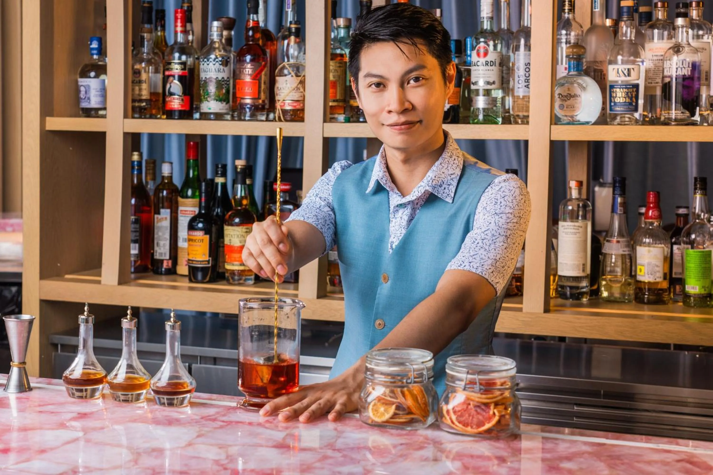 Restaurant/places to eat in Courtyard by Marriott Singapore Novena