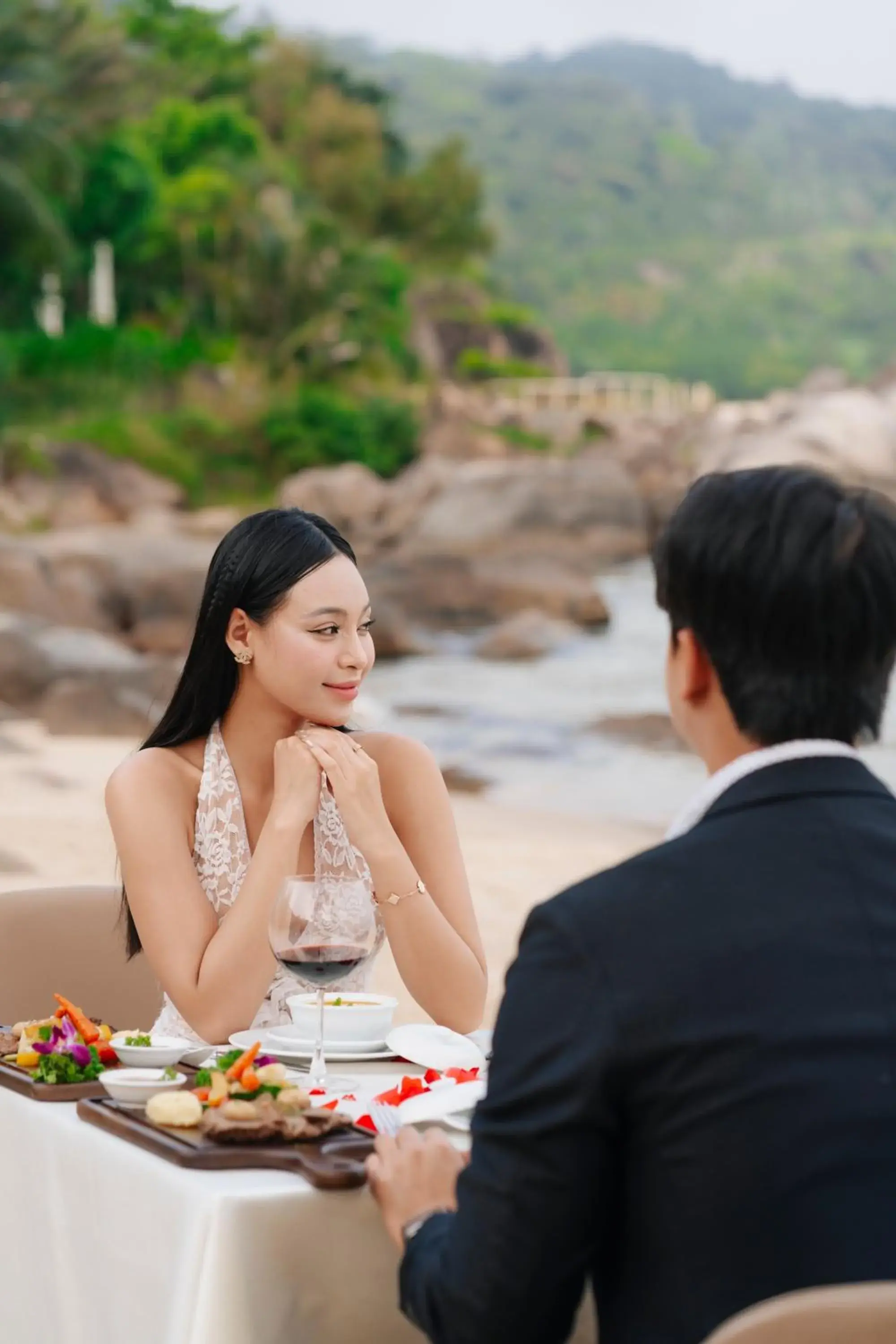 Food and drinks in Son Tra Beach Resort & Spa Danang Food and drinks in Son Tra Beach Resort & Spa Danang