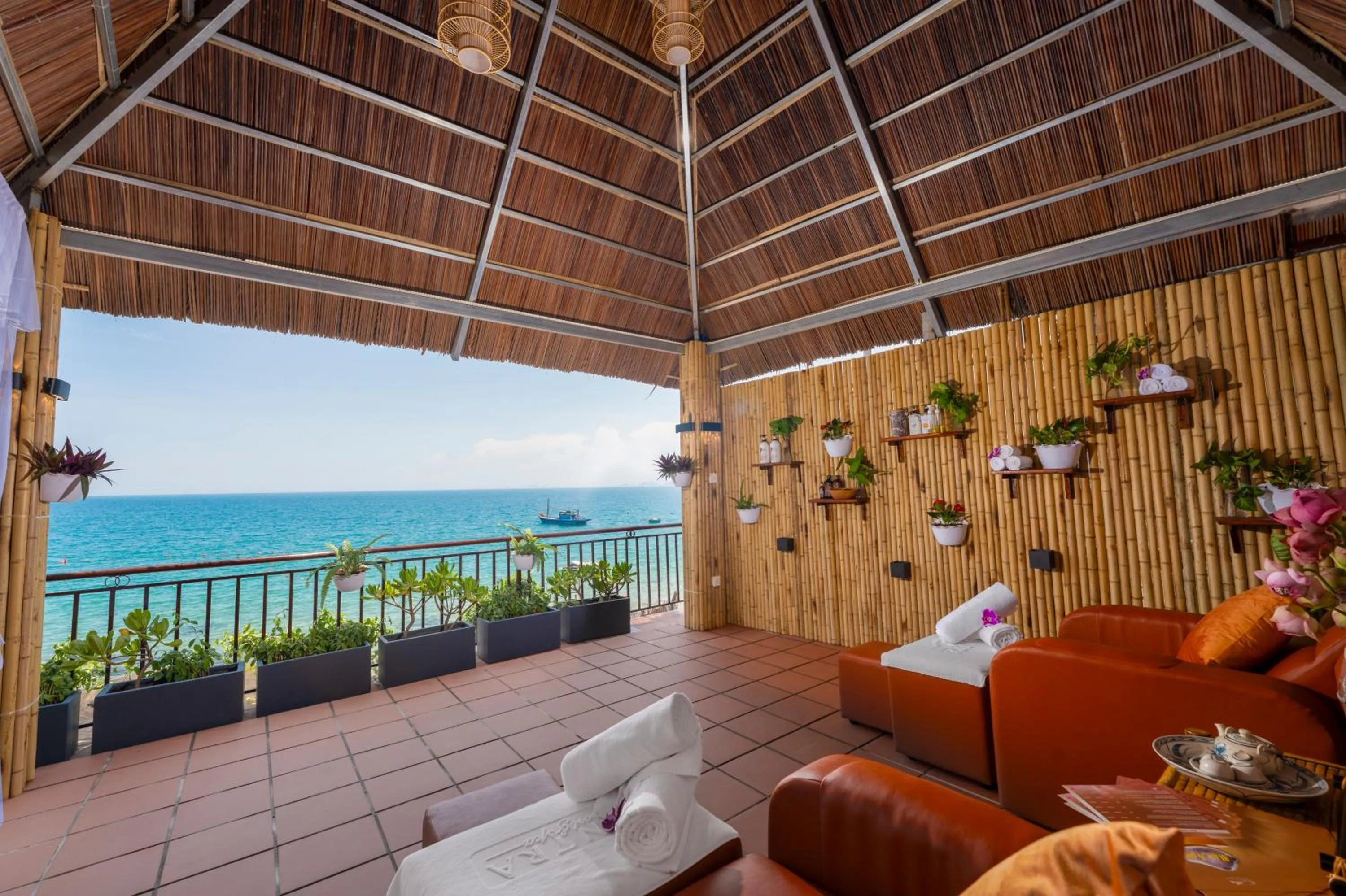 Day in Son Tra Beach Resort & Spa Danang