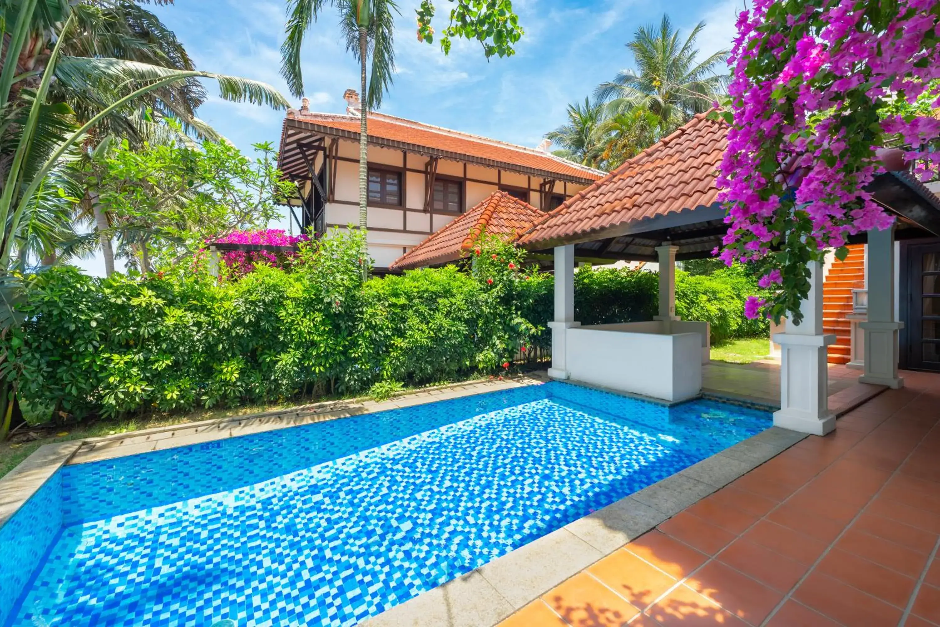 Property building in Son Tra Beach Resort & Spa Danang Property building in Son Tra Beach Resort & Spa Danang