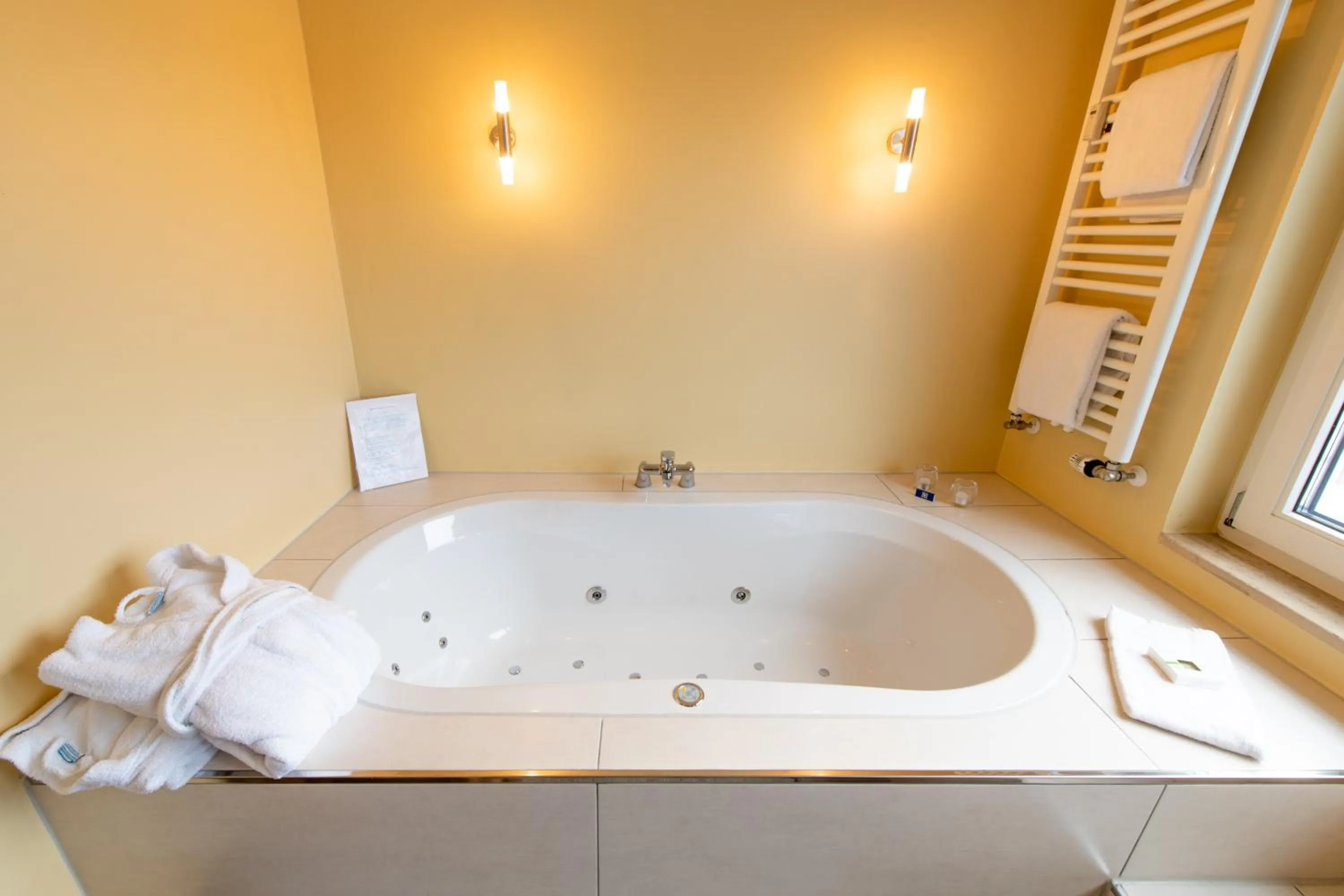 Hot Tub in Hotel Viva Sky