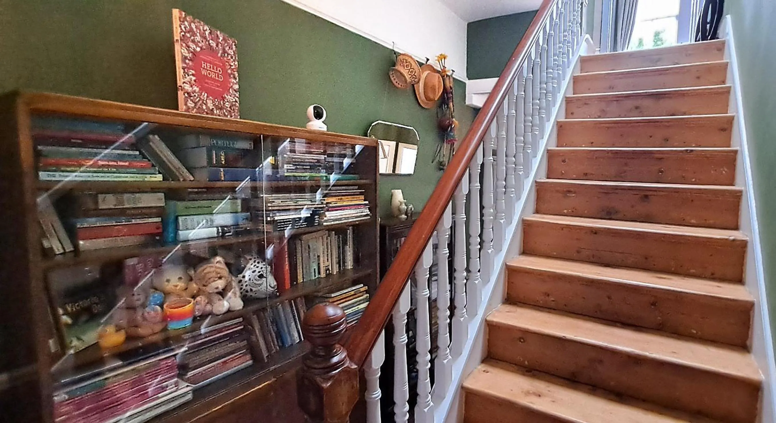 Property building in Muswell Hill B&B