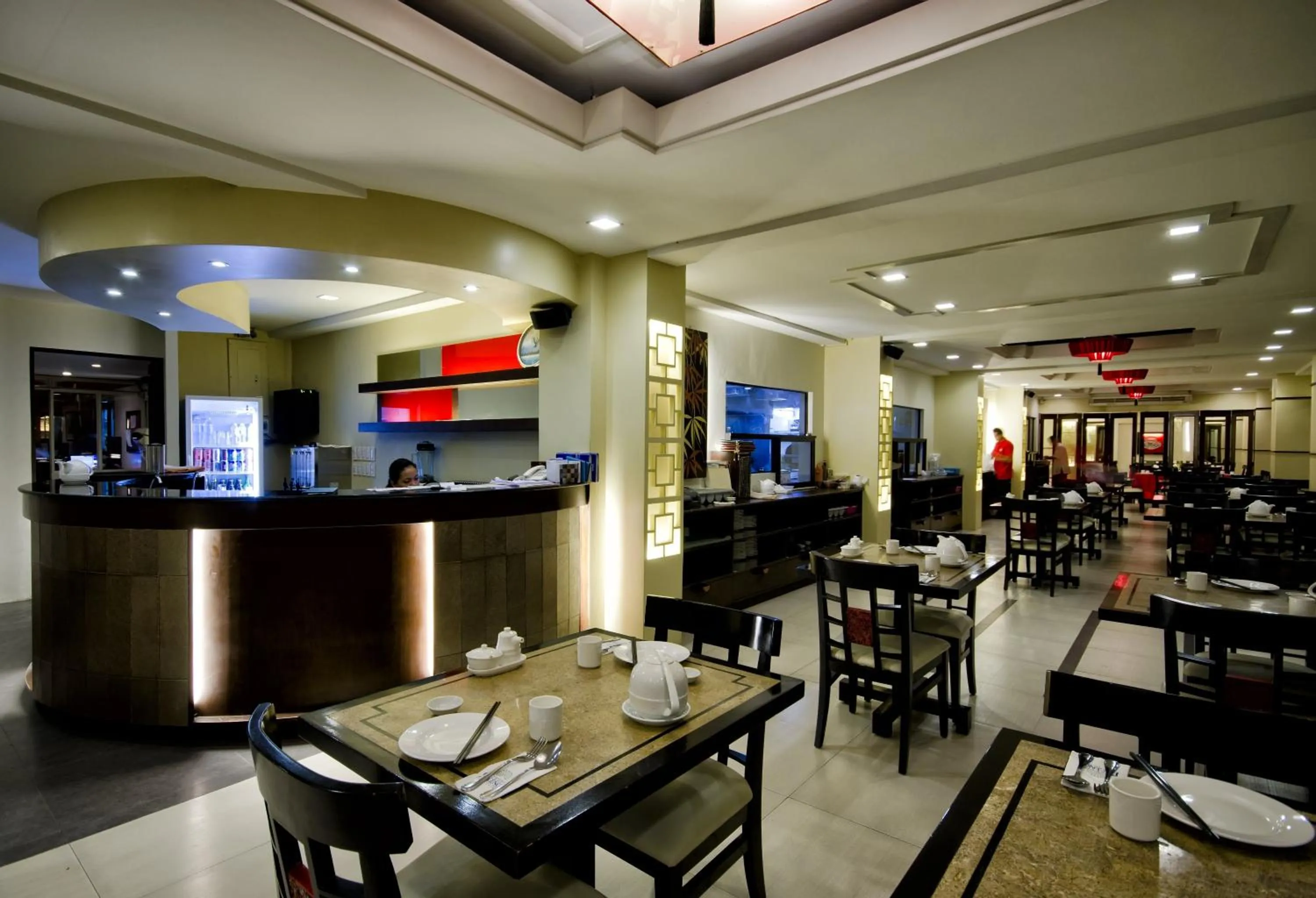 Restaurant/places to eat in Henann Regency Resort and Spa