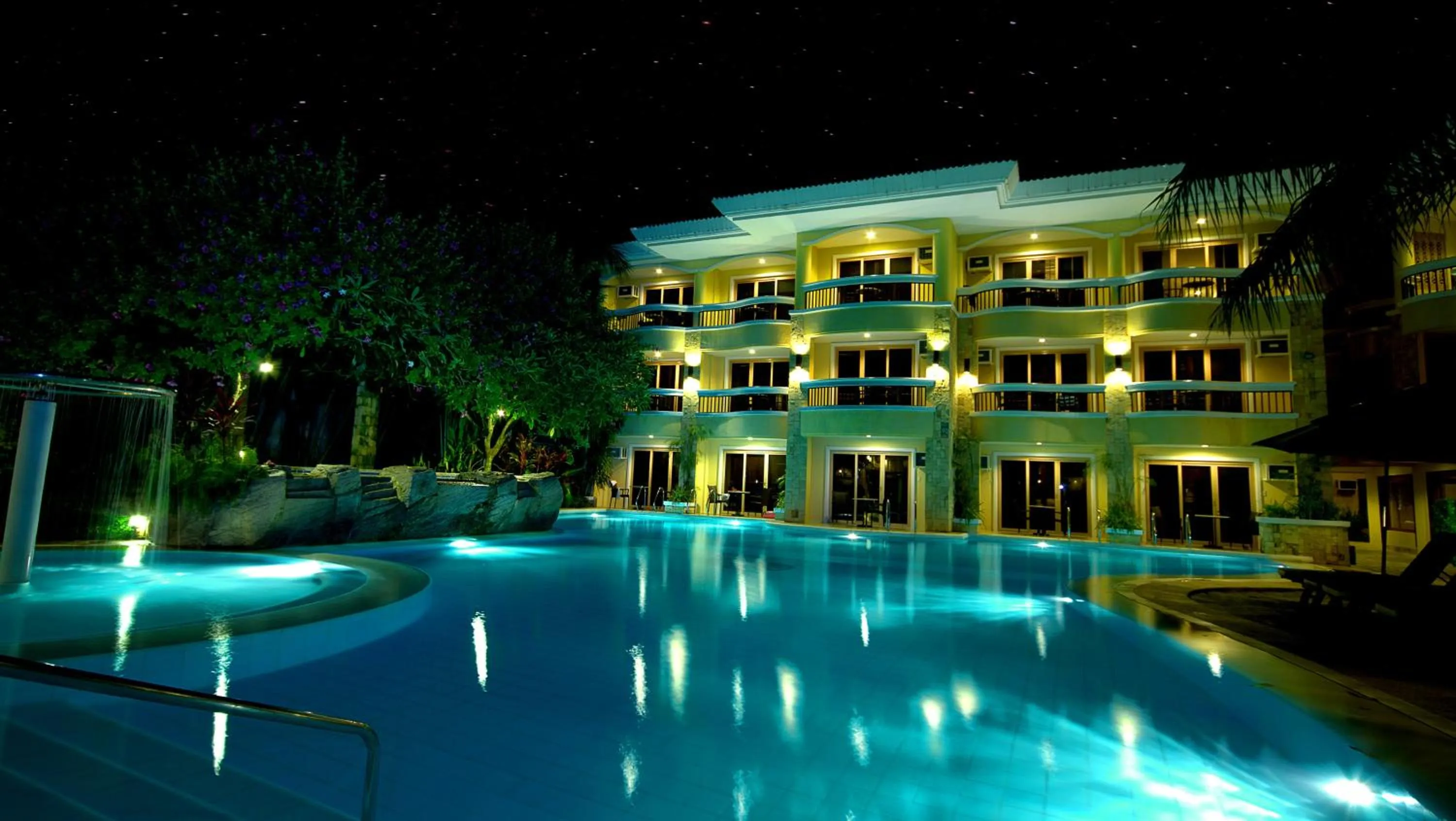 Facade/entrance in Henann Regency Resort and Spa