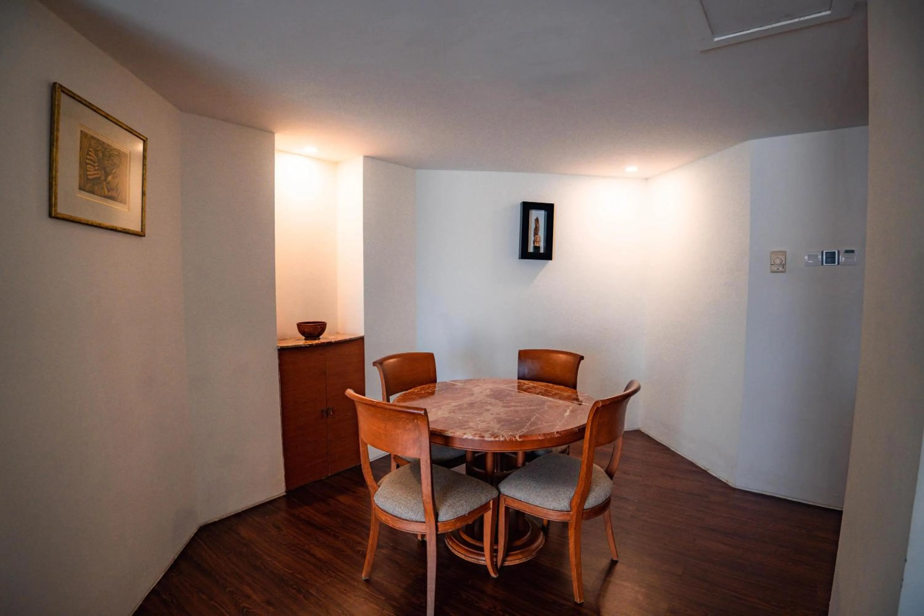 Dining area in Kuta Paradiso Hotel