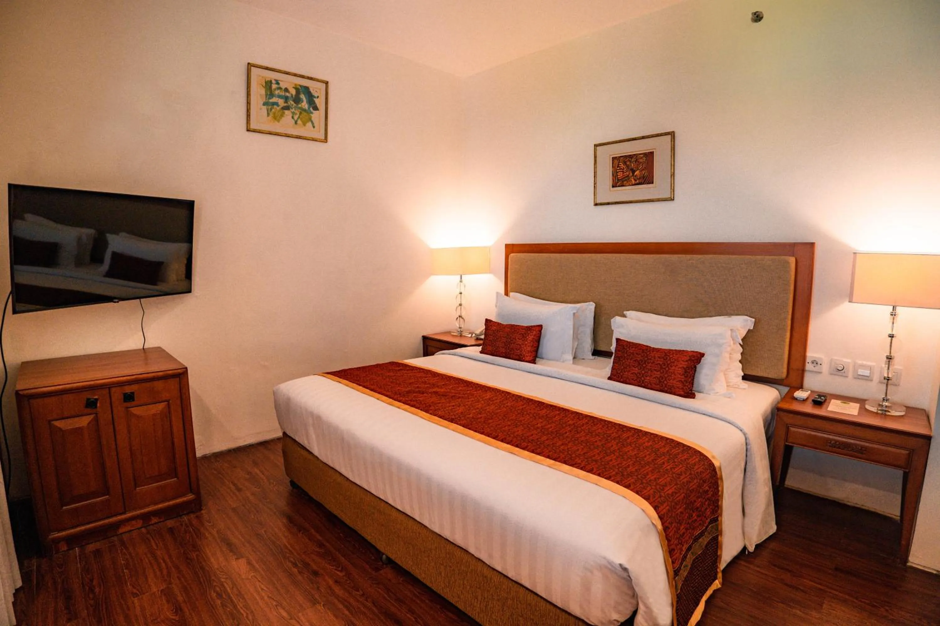 Bed in Kuta Paradiso Hotel