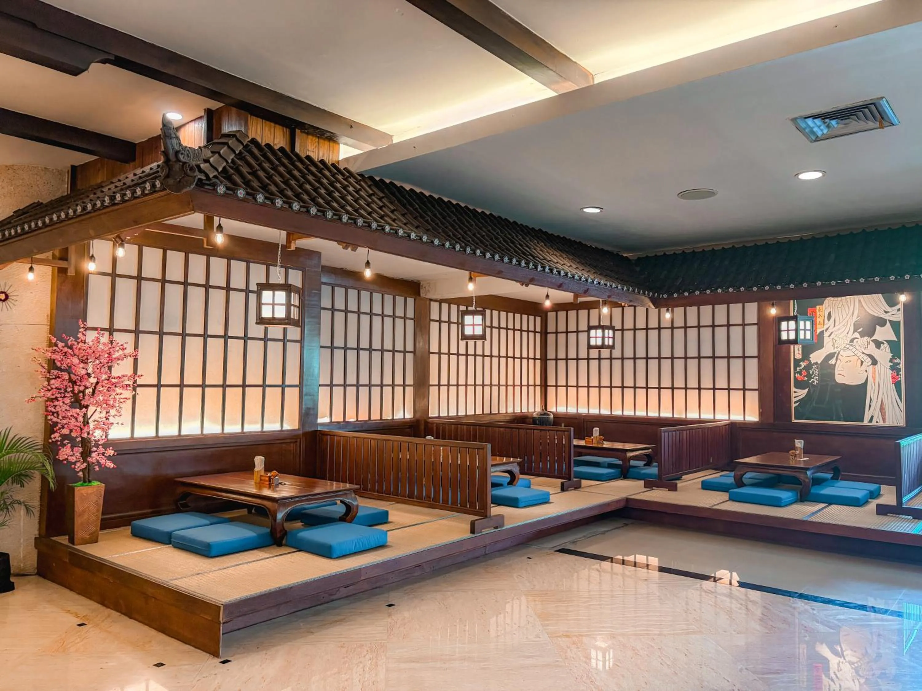 Restaurant/places to eat in Kuta Paradiso Hotel