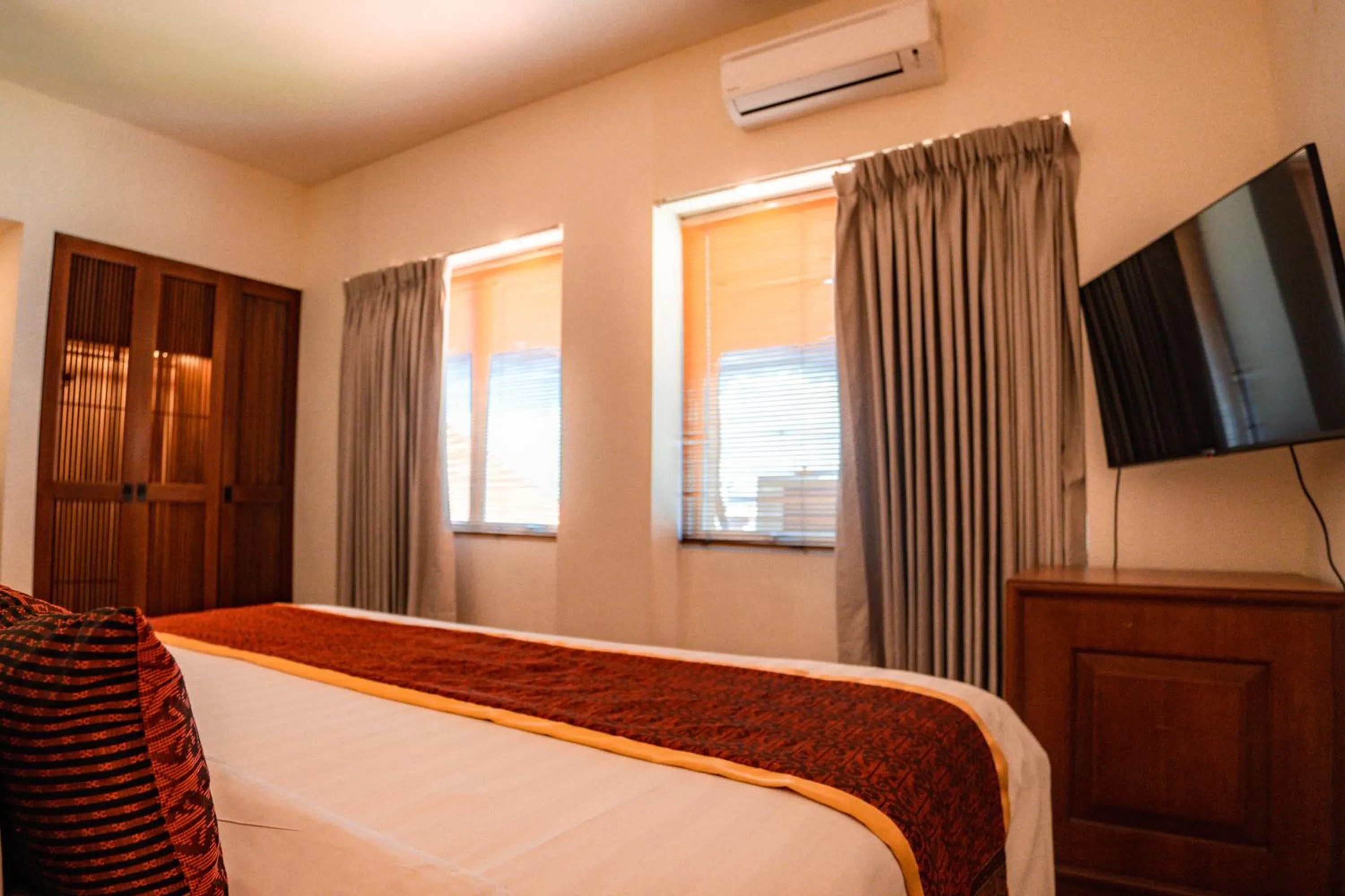 Bed in Kuta Paradiso Hotel