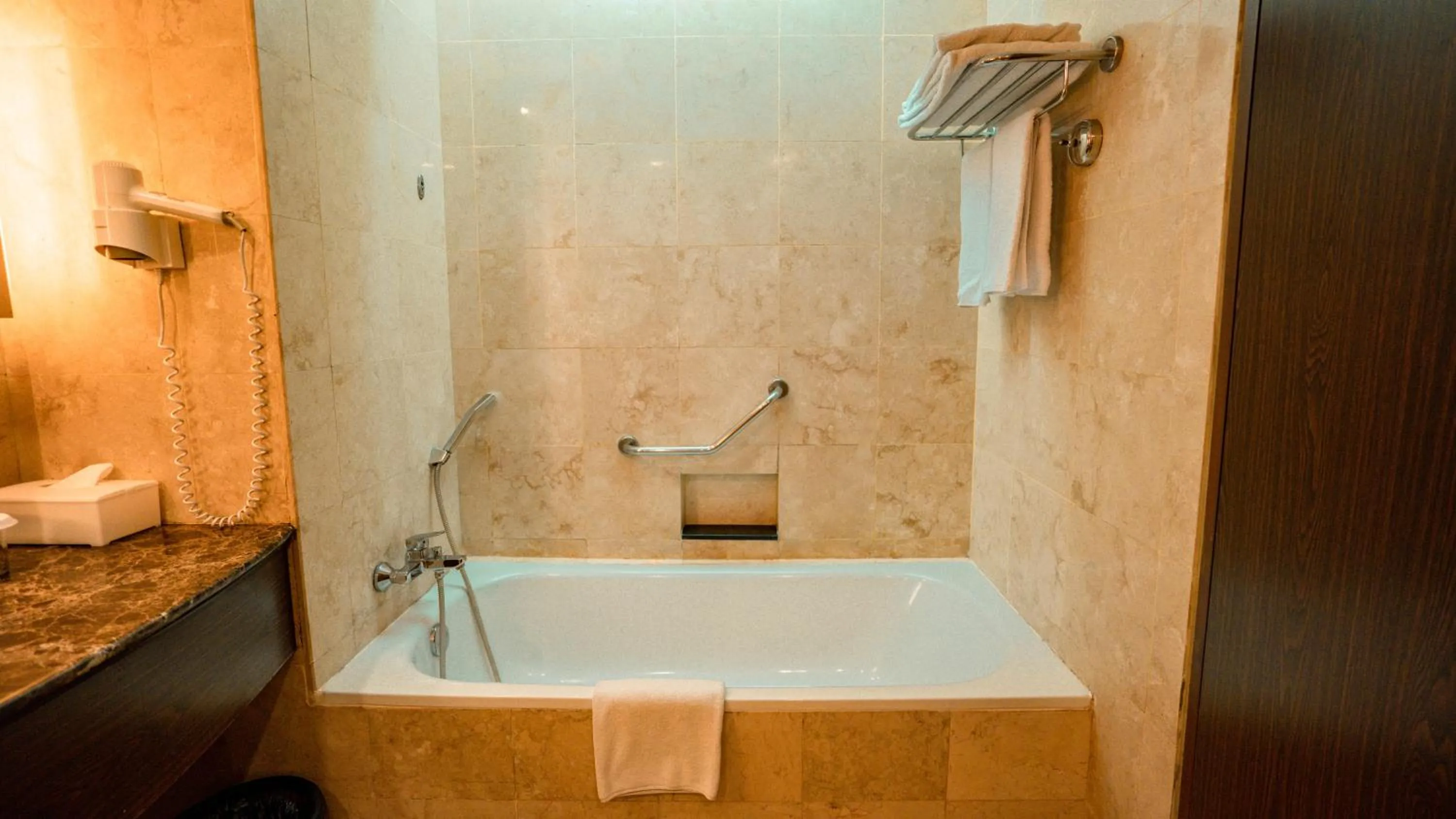 Bathroom in Kuta Paradiso Hotel