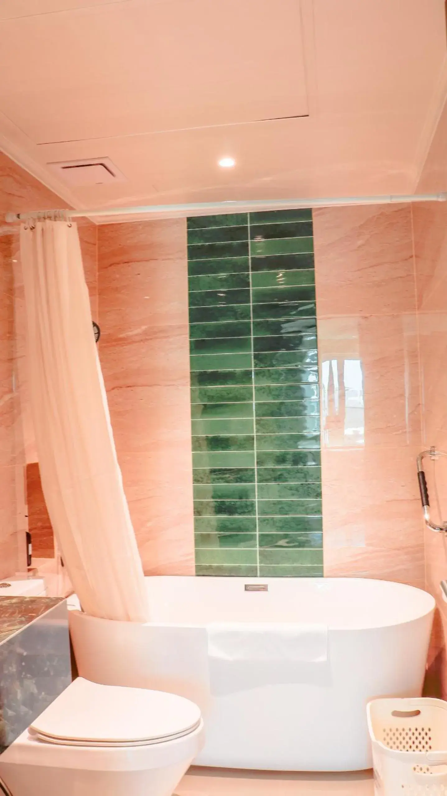 Bathroom in Bon Ami Hotel - Thiên Xuân Hotel Bathroom in Bon Ami Hotel - Thiên Xuân Hotel