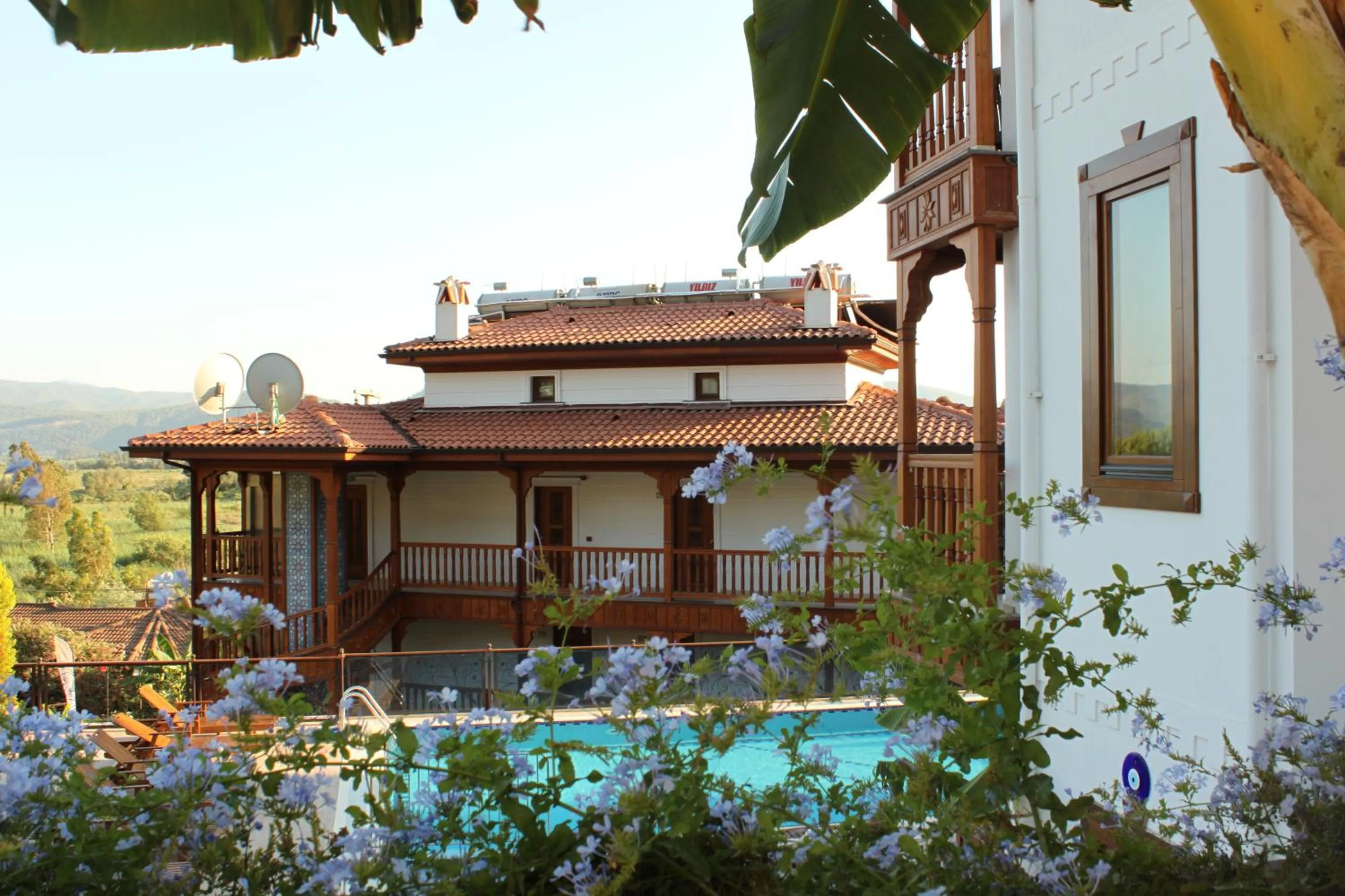 Facade/entrance in Hotel Azmakhan