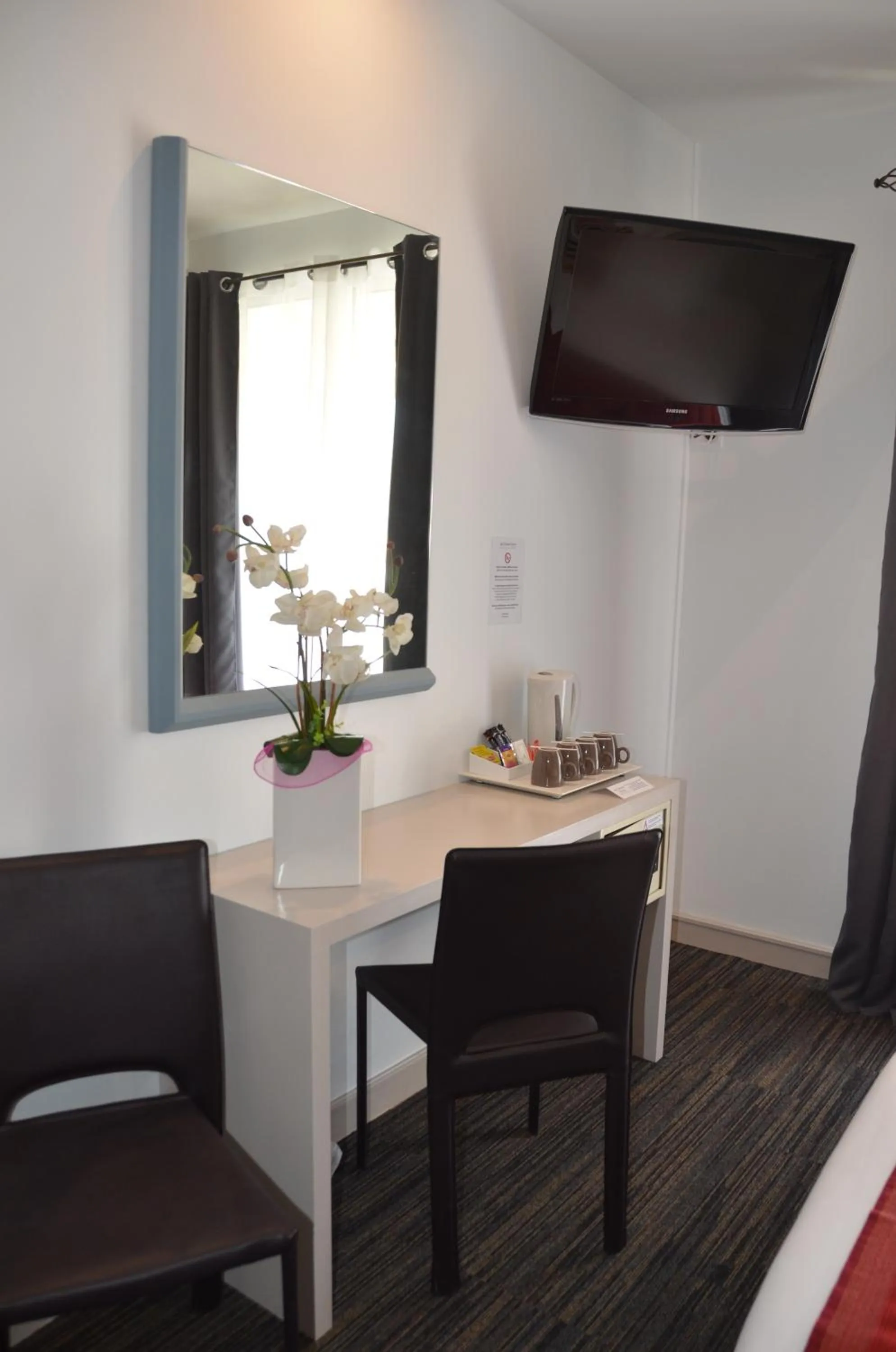 Coffee/tea facilities in Hotel et Spa Les Cleunes Oléron