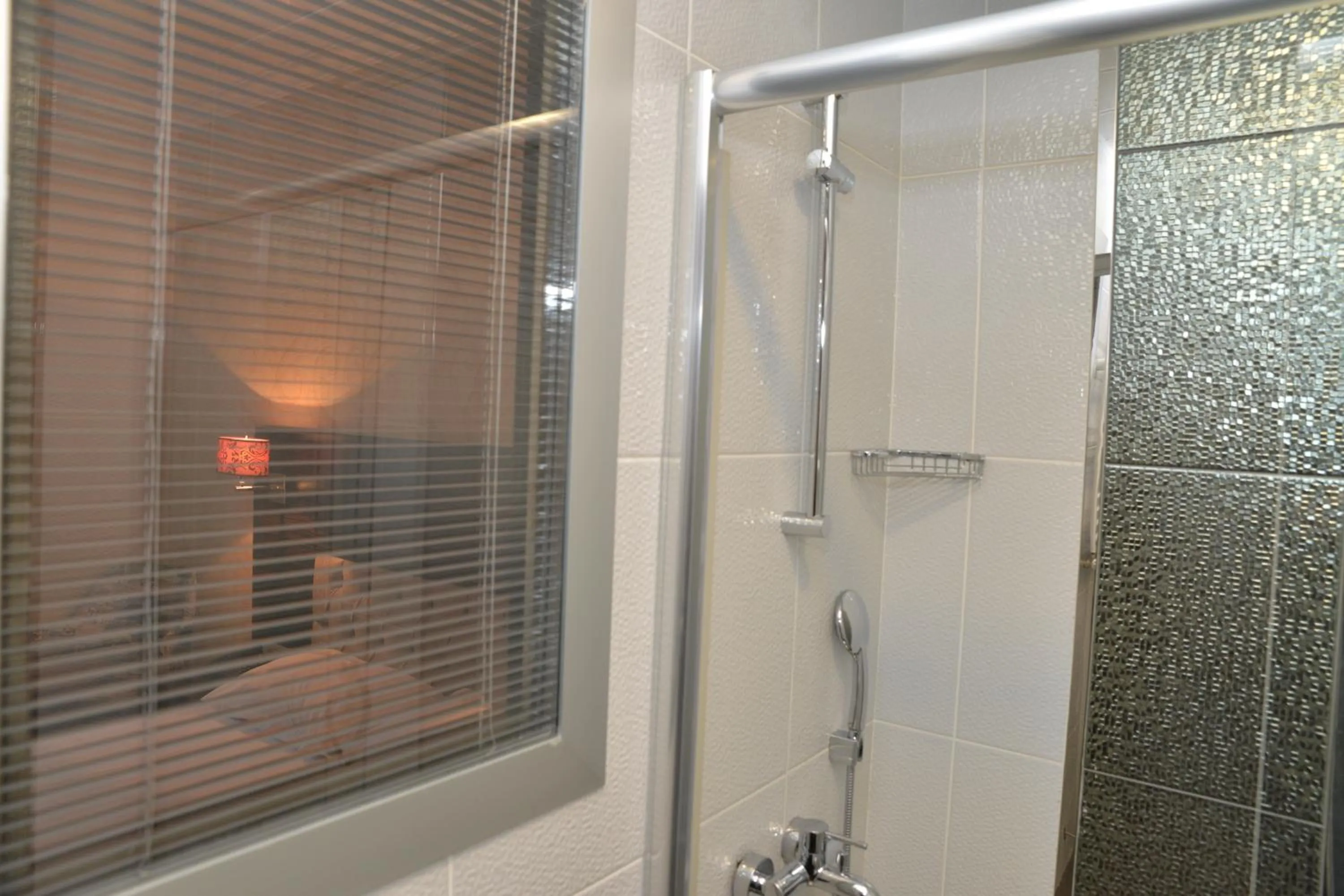 Bathroom in Golden Siyav Hotel