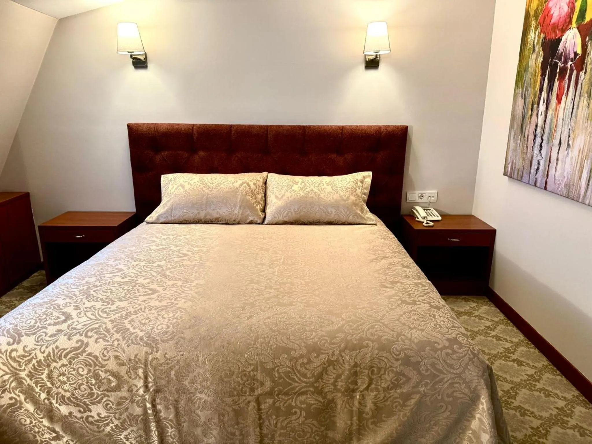 Bed in Golden Siyav Hotel