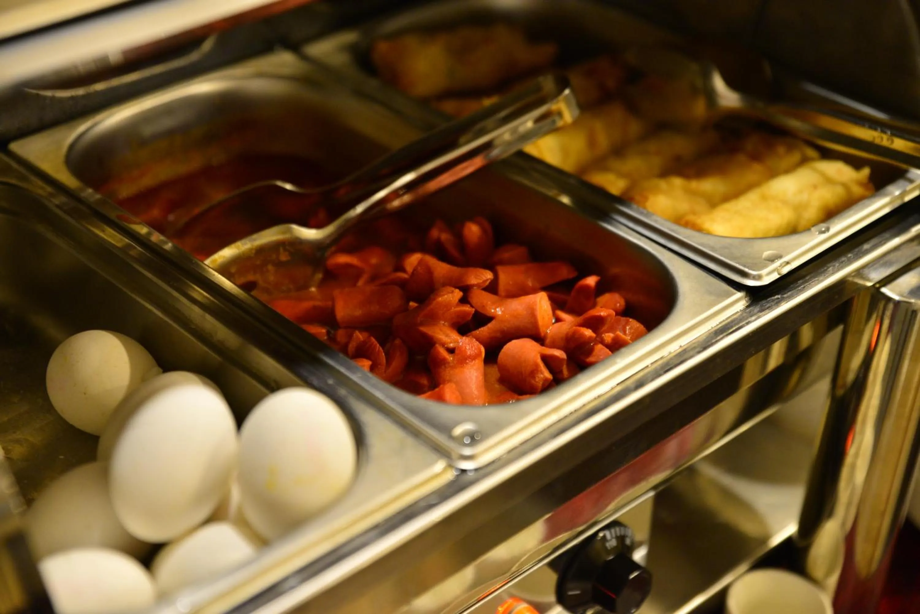 Buffet breakfast in Golden Siyav Hotel