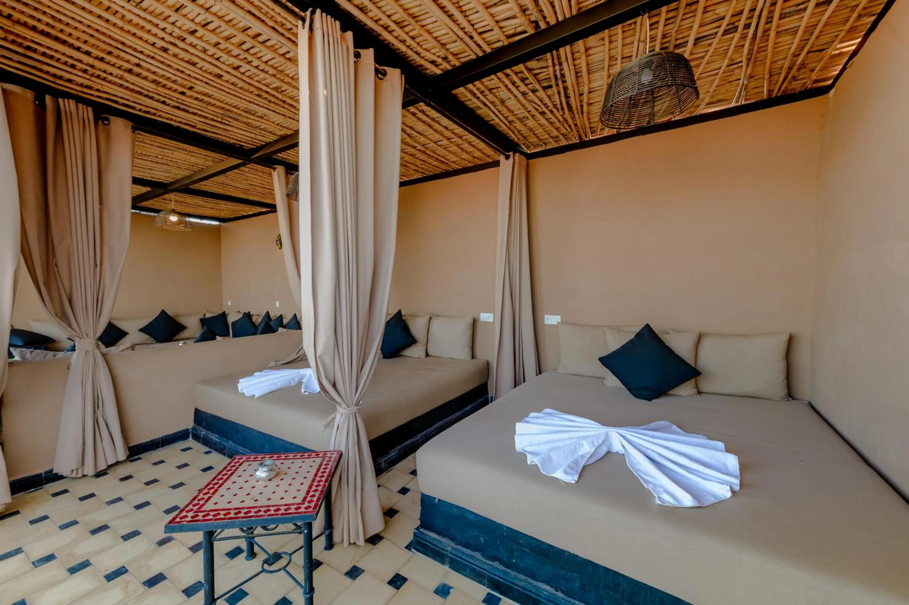 Balcony/Terrace, Bed in Riad Amina