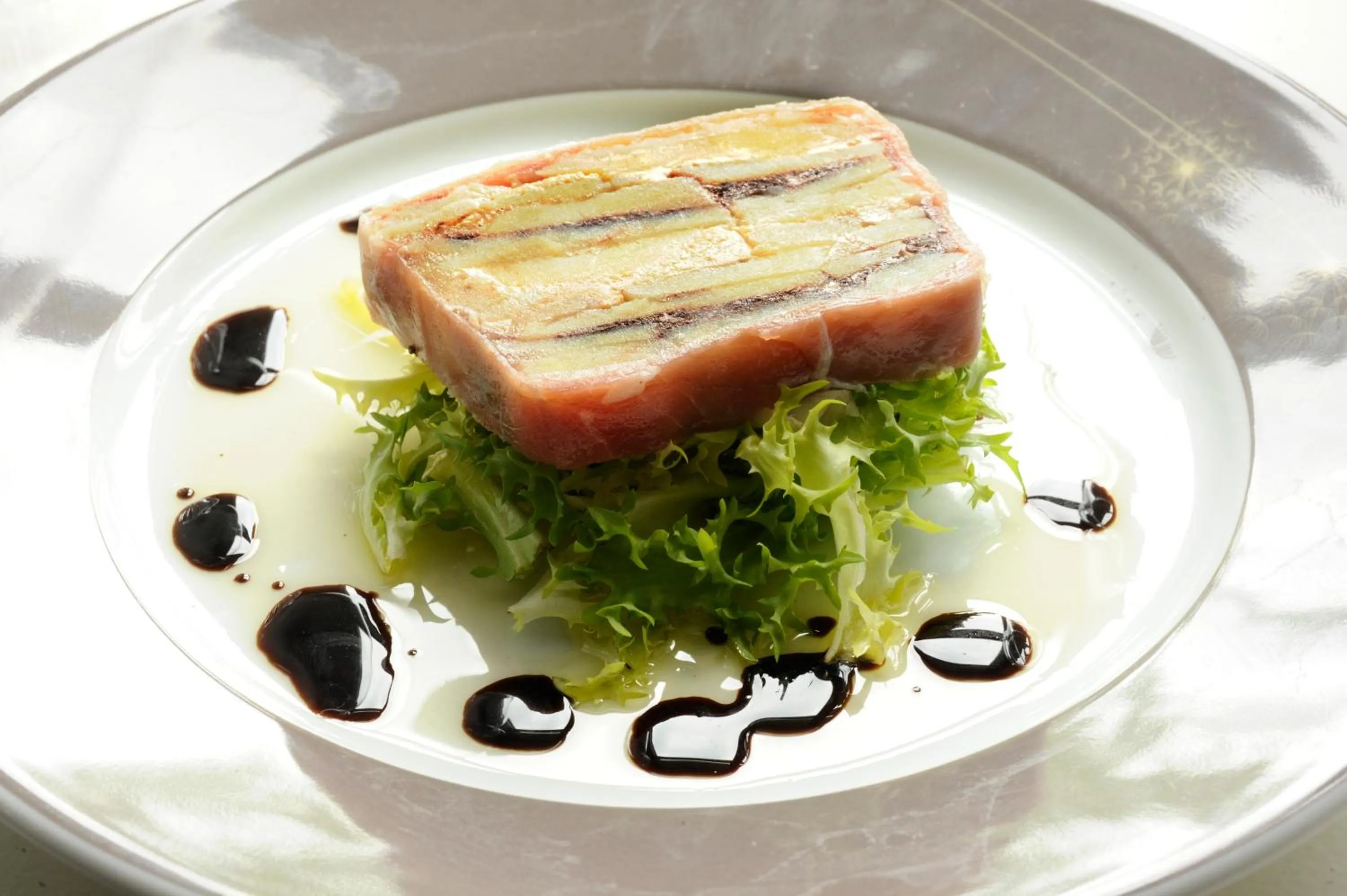 Restaurant/places to eat in Demeures & Châteaux, La Ferme des Mares