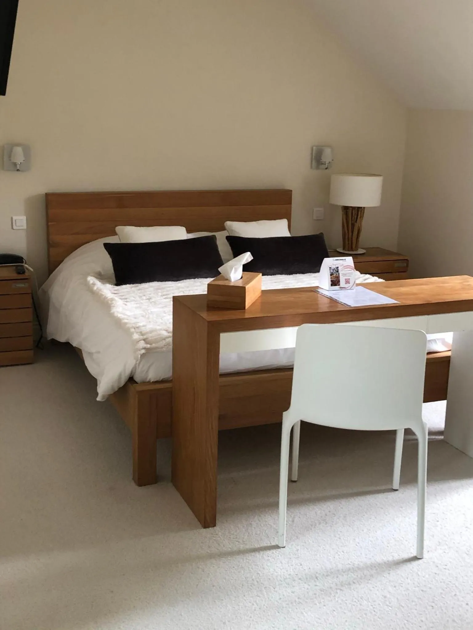 Bed in Demeures & Châteaux, La Ferme des Mares