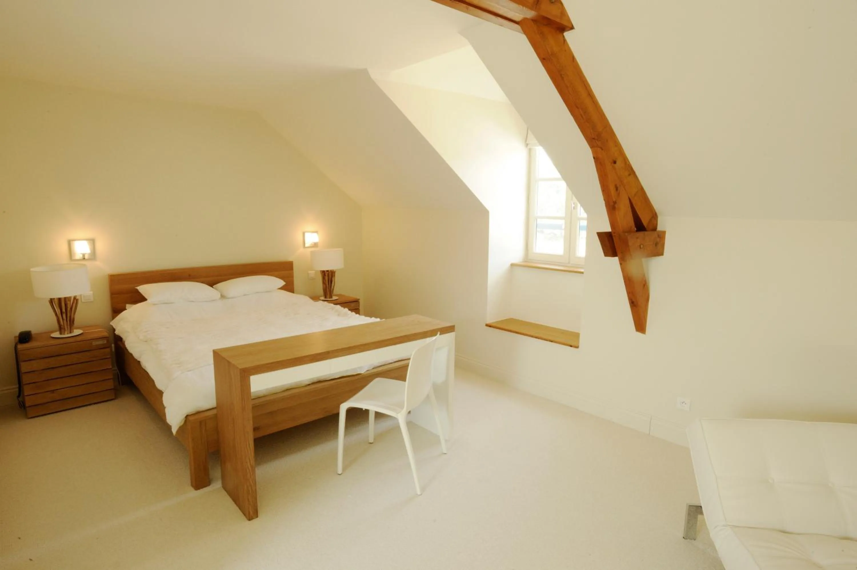 Bedroom, Bed in Demeures & Châteaux, La Ferme des Mares