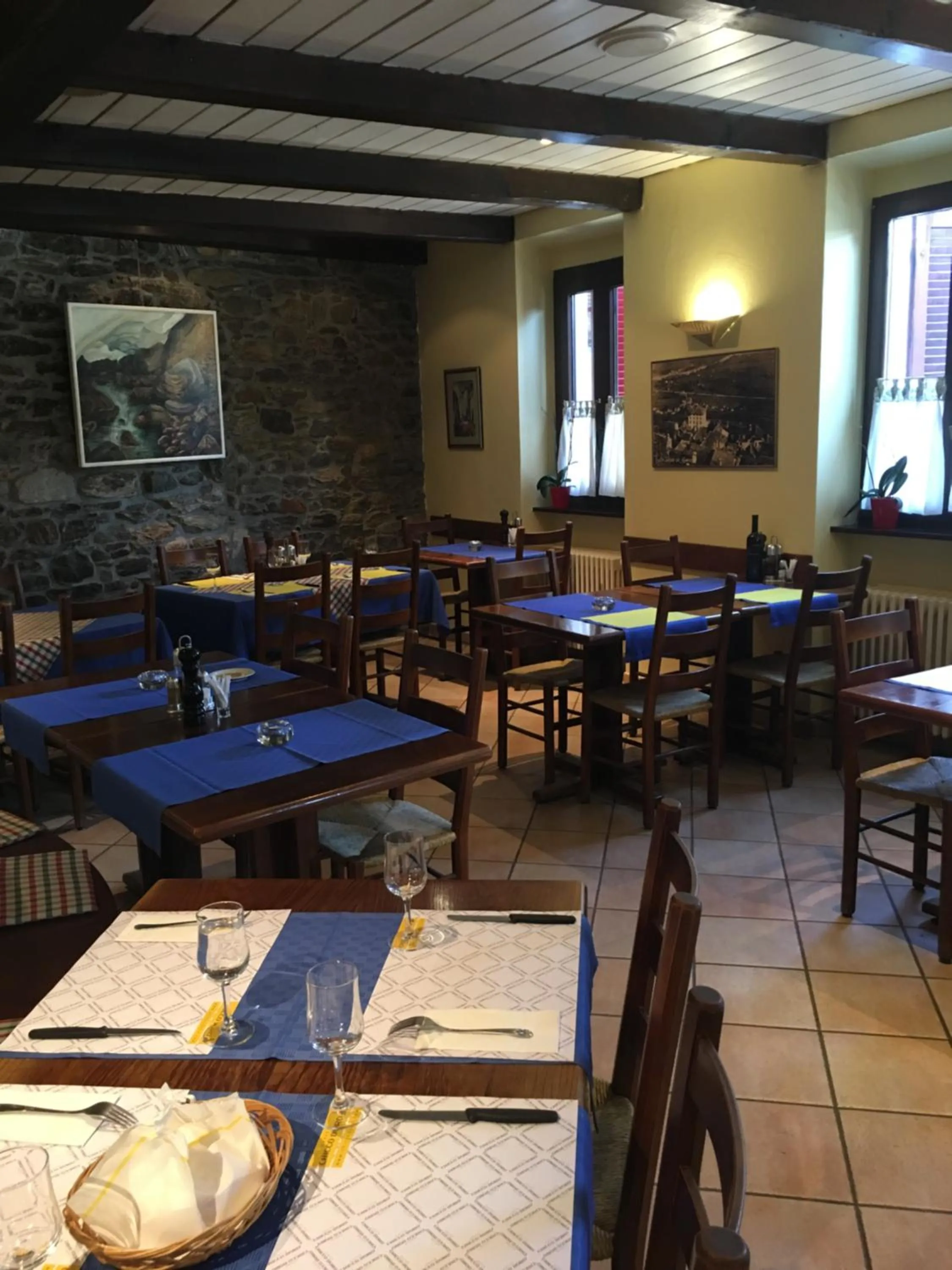 Restaurant/places to eat in Ristorante Campagna
