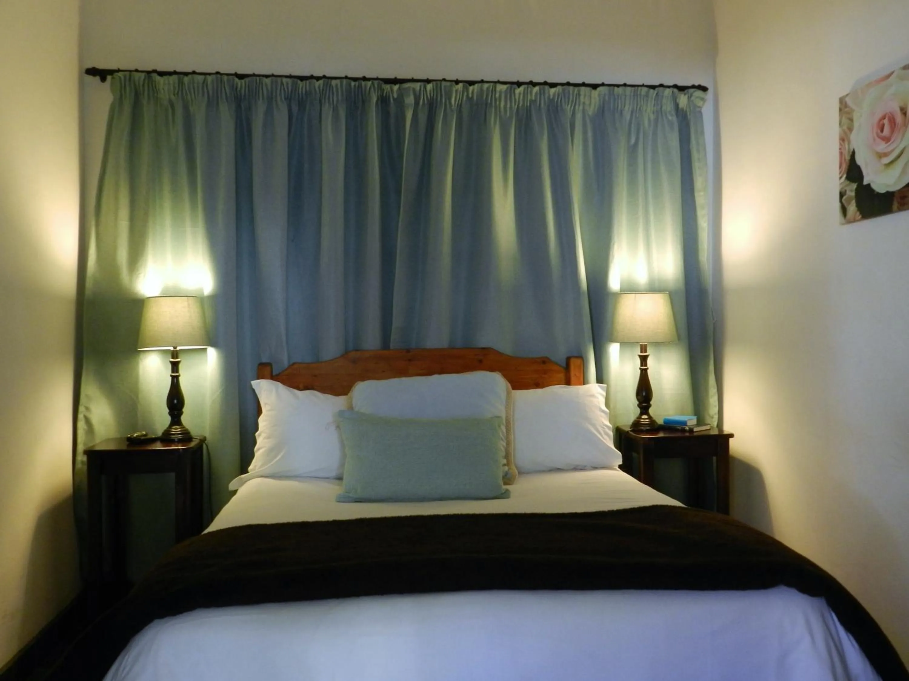 TV and multimedia, Bed in President Paul Kruger Guest Lodge