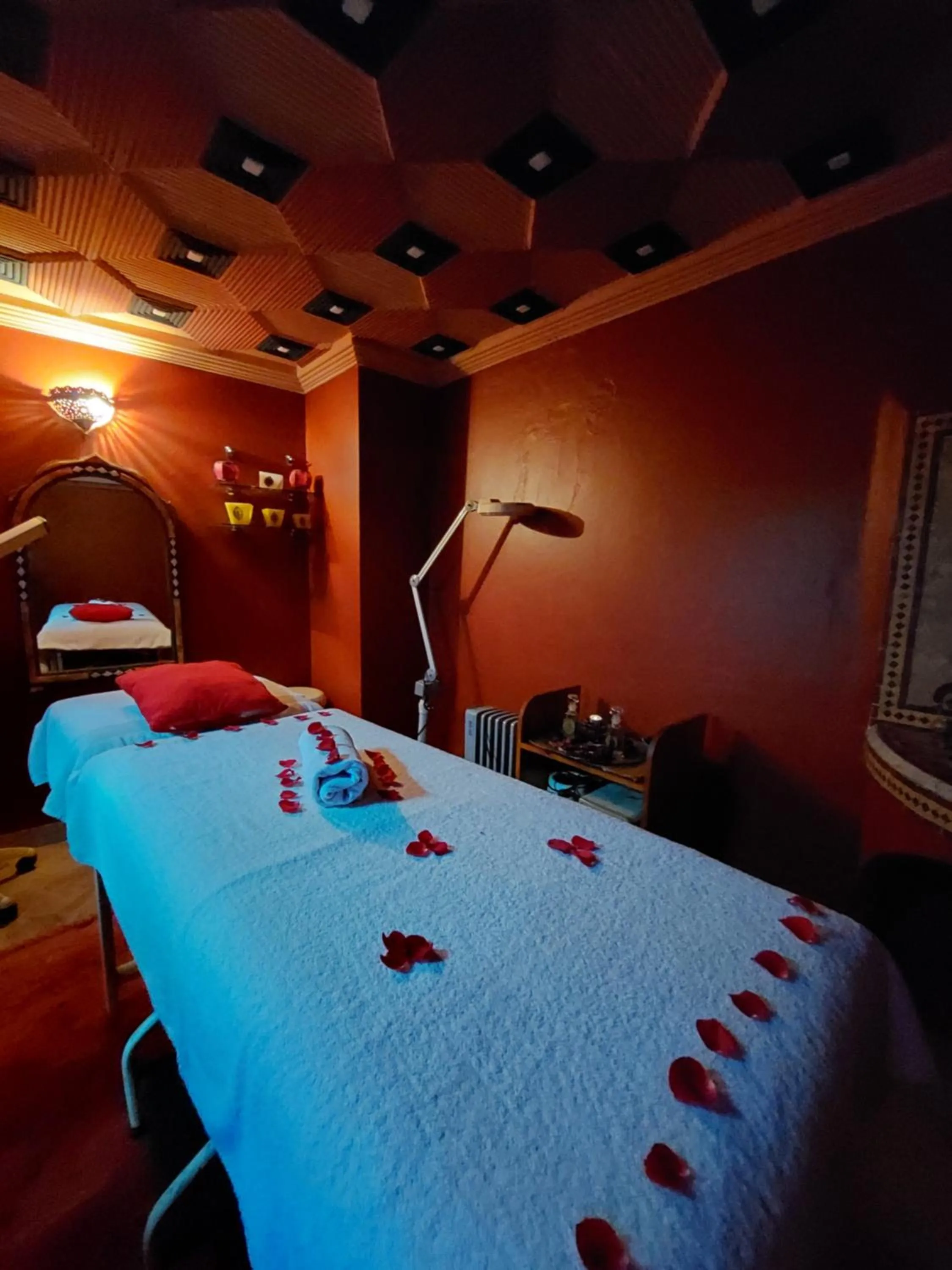 Massage, Bed in Riad Kenzo