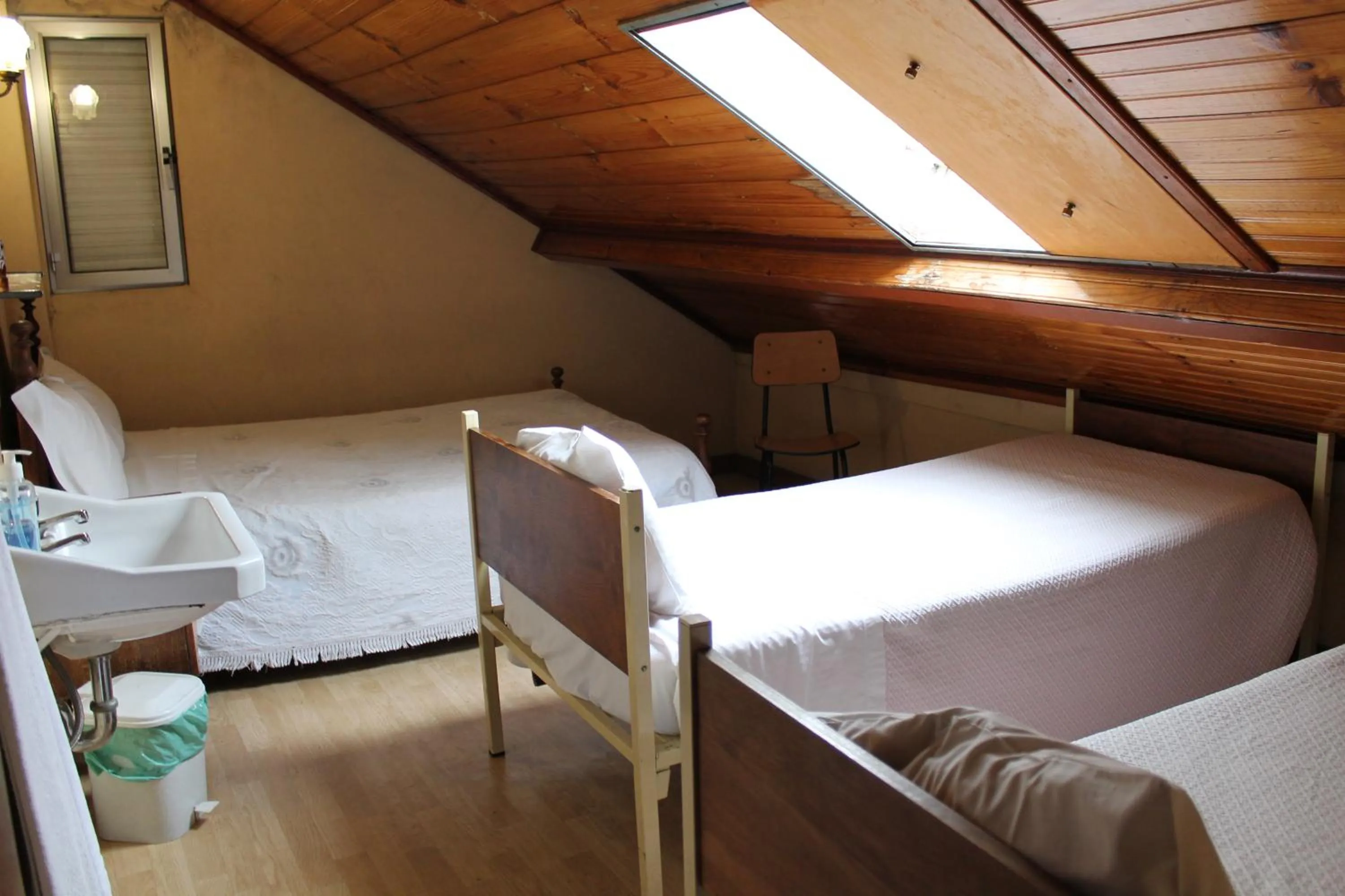 Bedroom, Bed in Pensão França