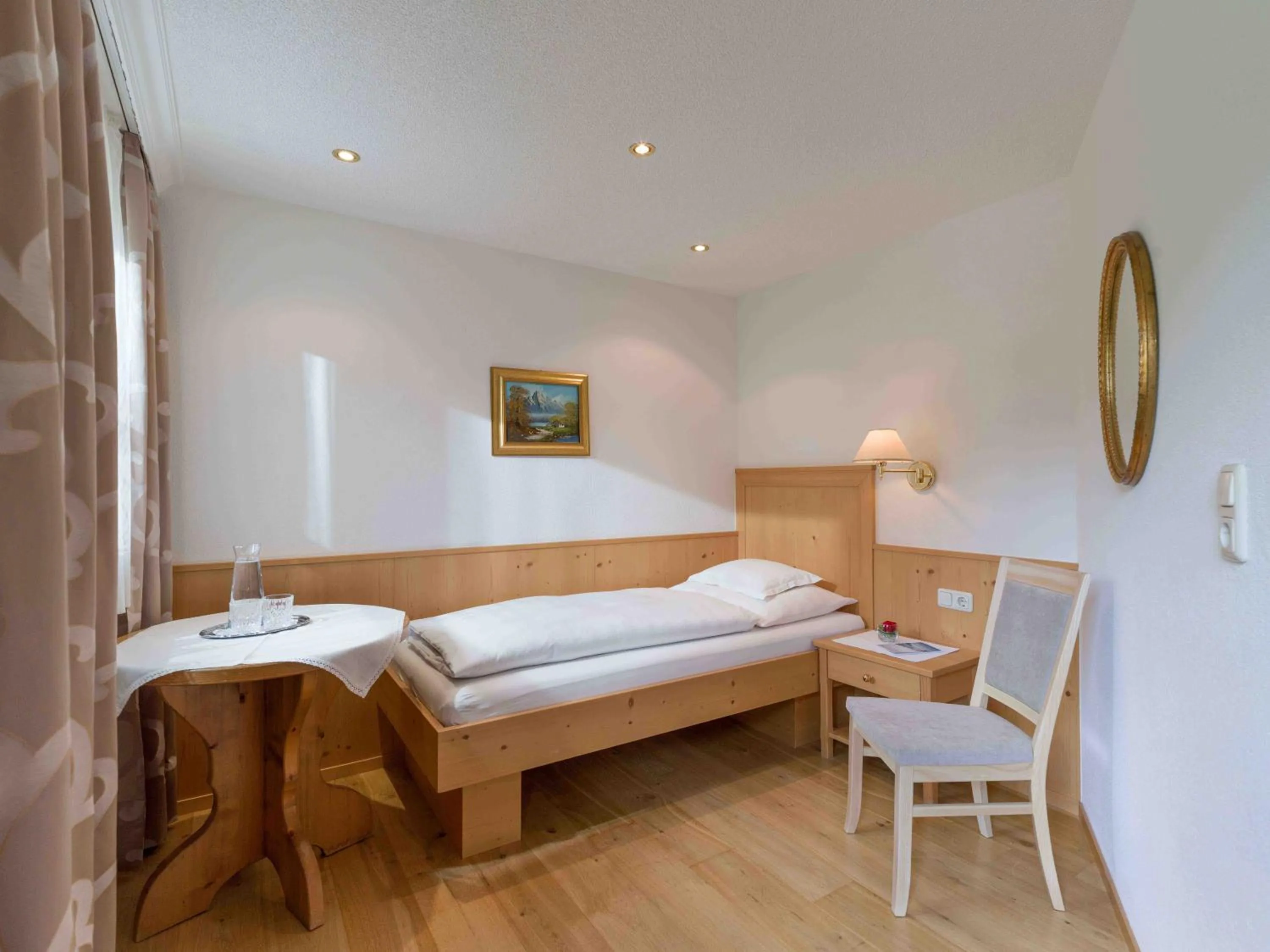 Photo of the whole room, Bed in Hotel Antonius