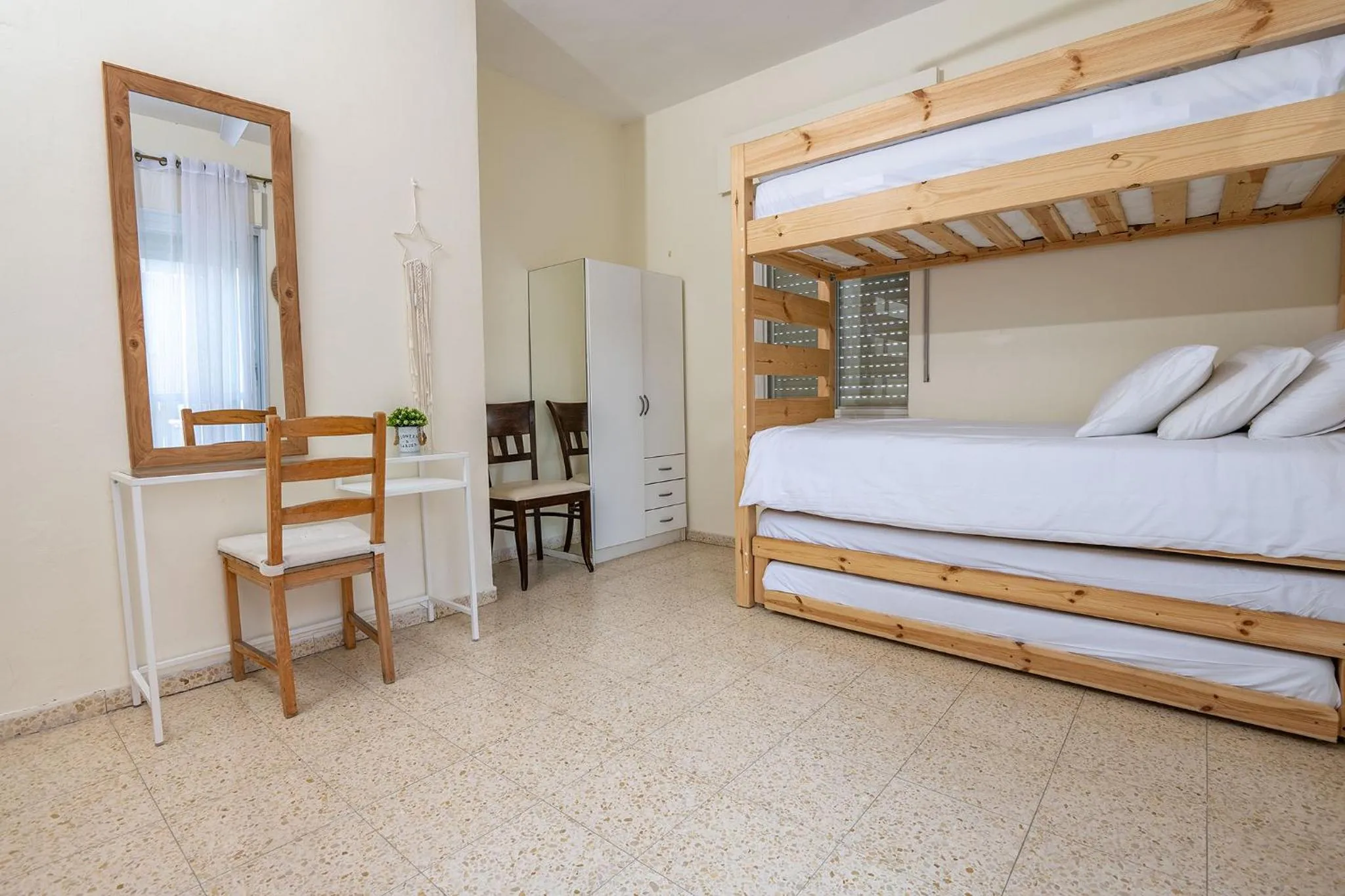 Bedroom, Bed in Mike's House Jerusalem