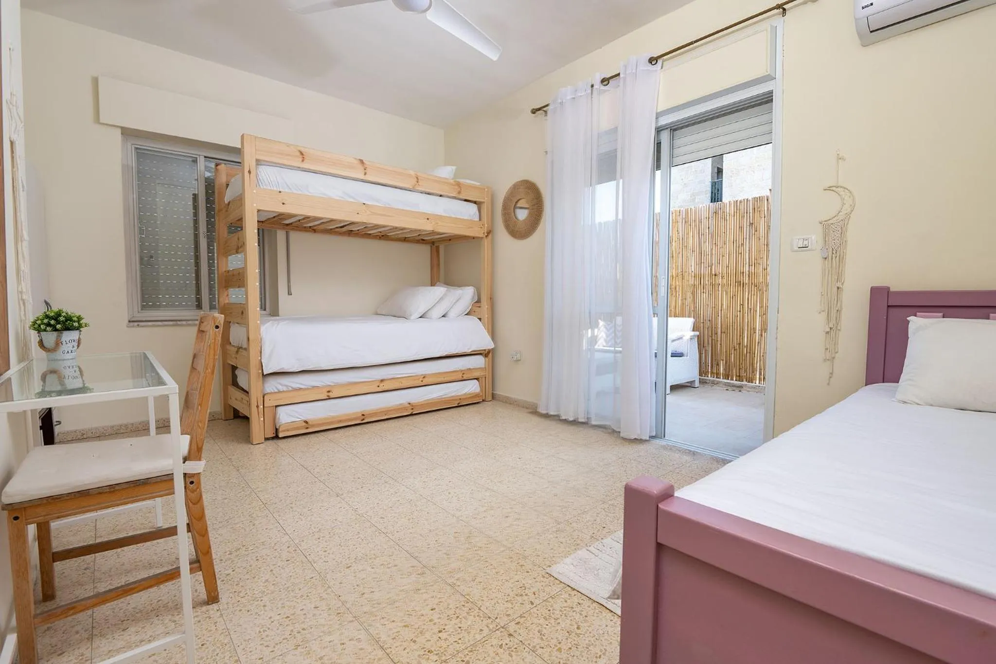 Bedroom, Bed in Mike's House Jerusalem