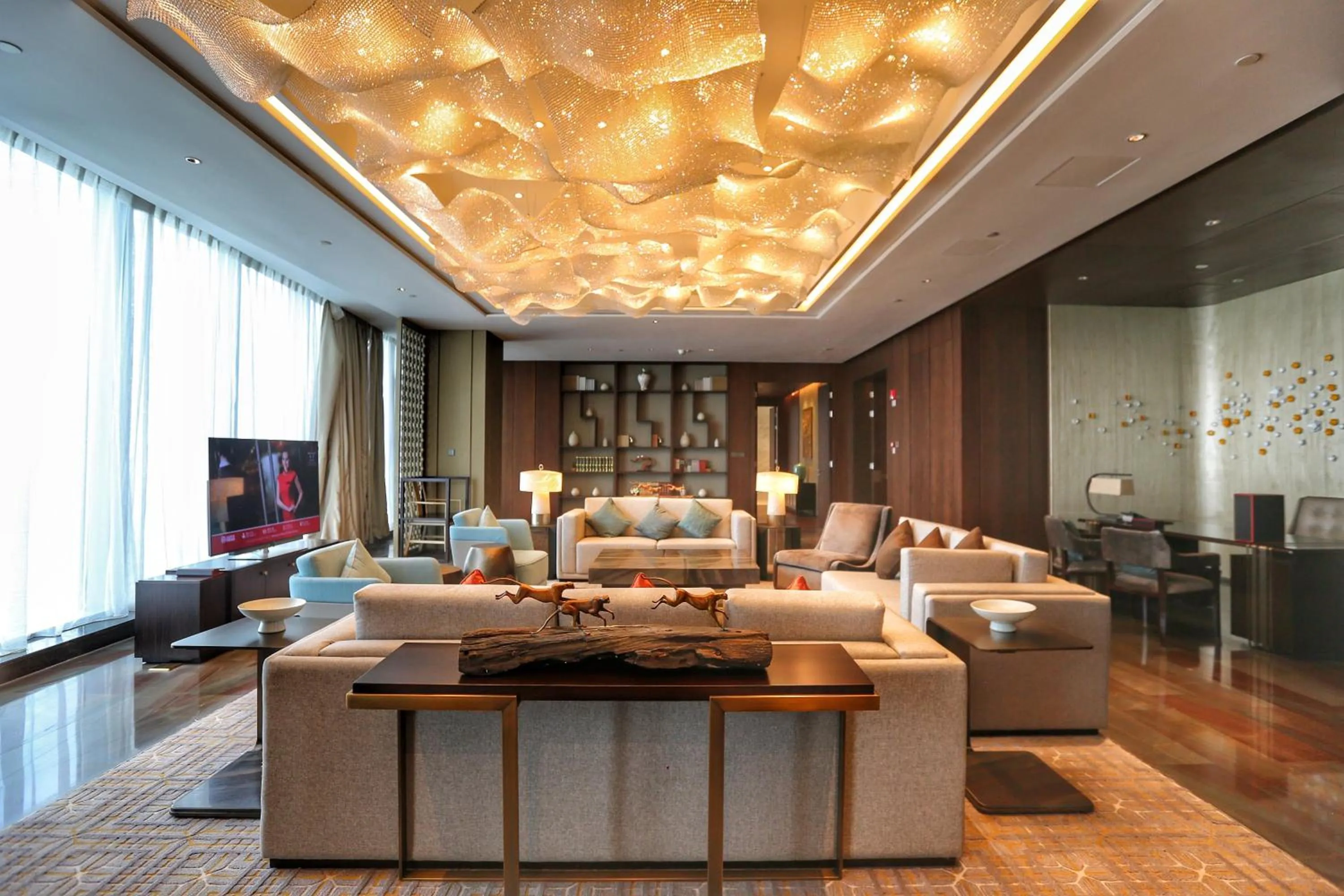 Photo of the whole room in HUALUXE Xiamen Haicang Habour View