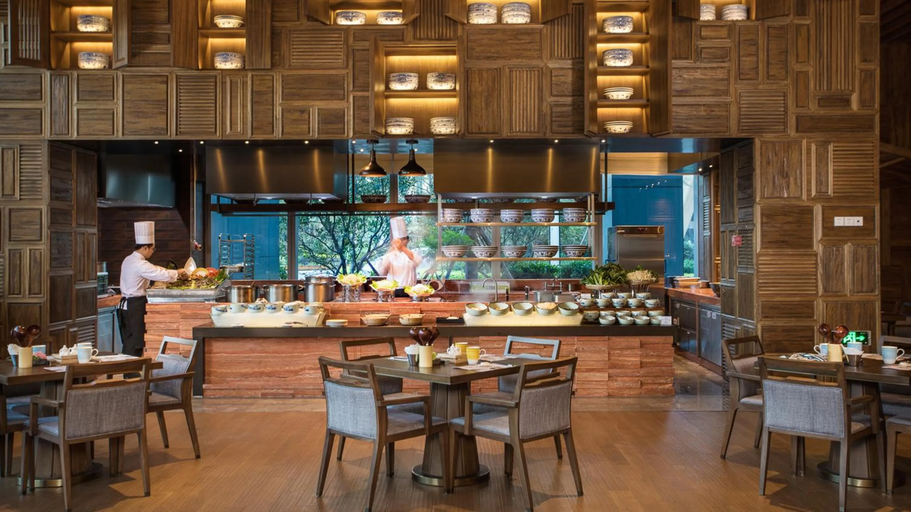 Restaurant/places to eat in HUALUXE Xiamen Haicang Habour View