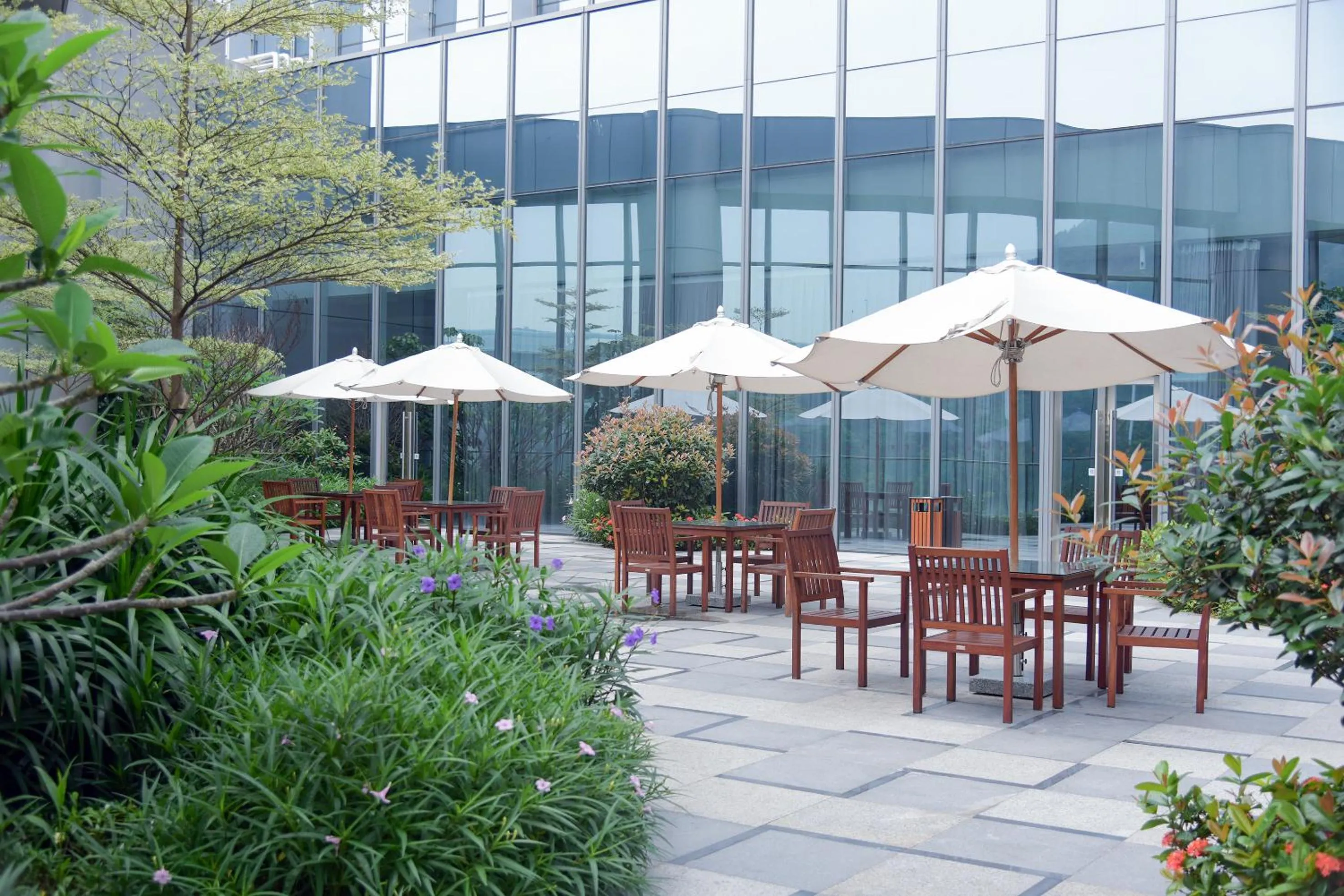 Balcony/Terrace in HUALUXE Xiamen Haicang Habour View