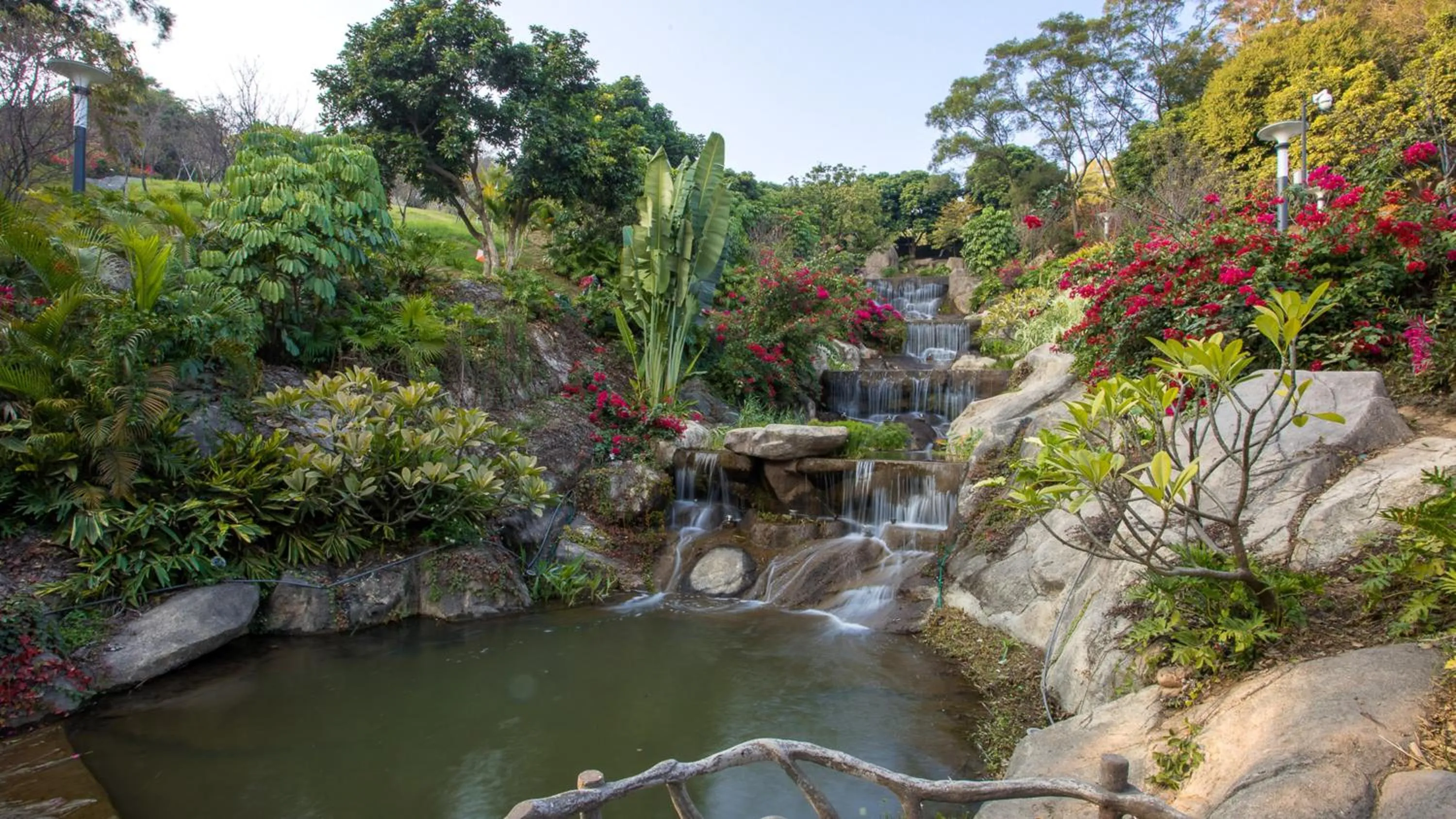 Area and facilities in HUALUXE Xiamen Haicang Habour View