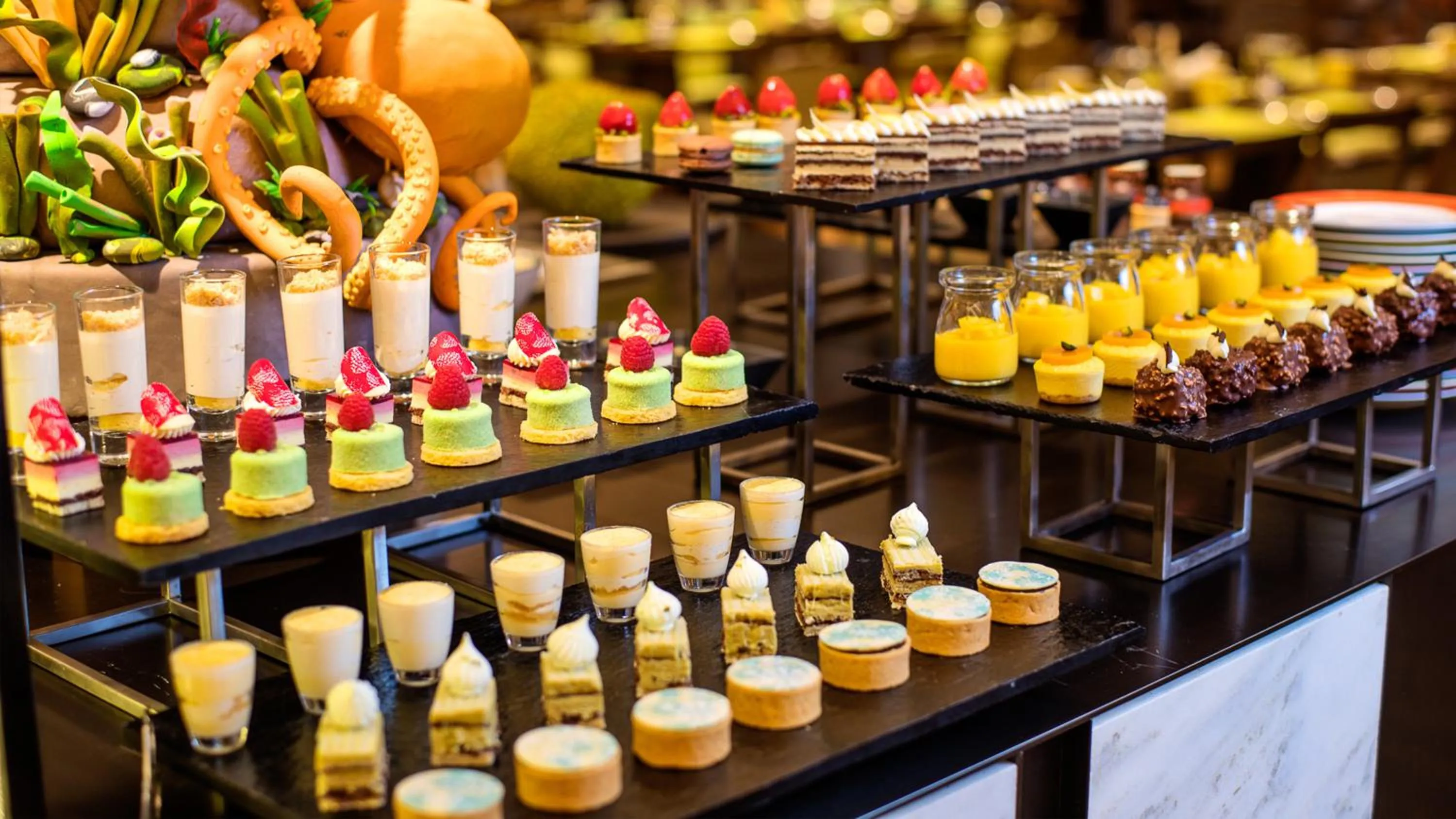 Meeting/conference room in HUALUXE Xiamen Haicang Habour View