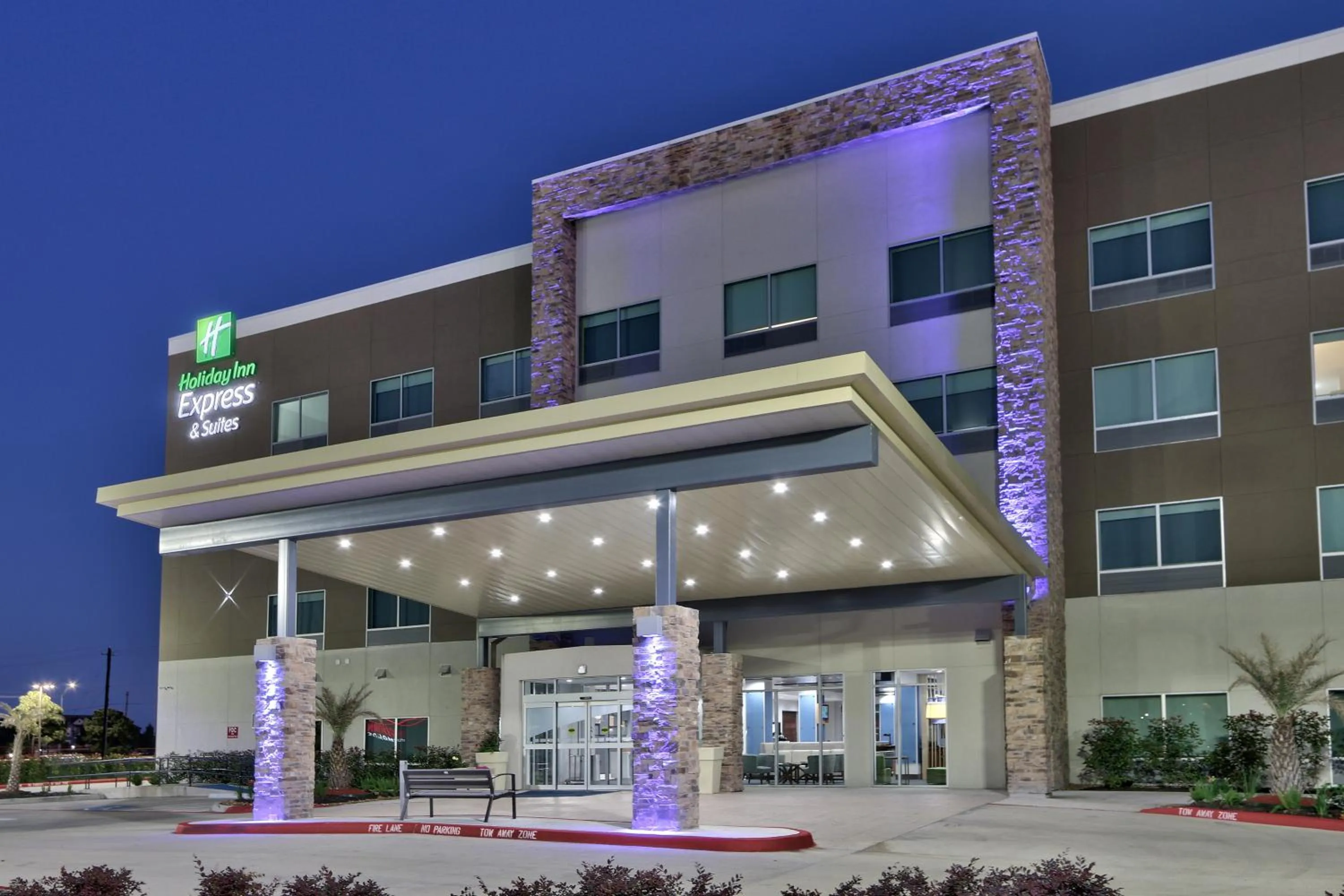 Property building in Holiday Inn Express & Suites - Houston East - Beltway 8 by IHG