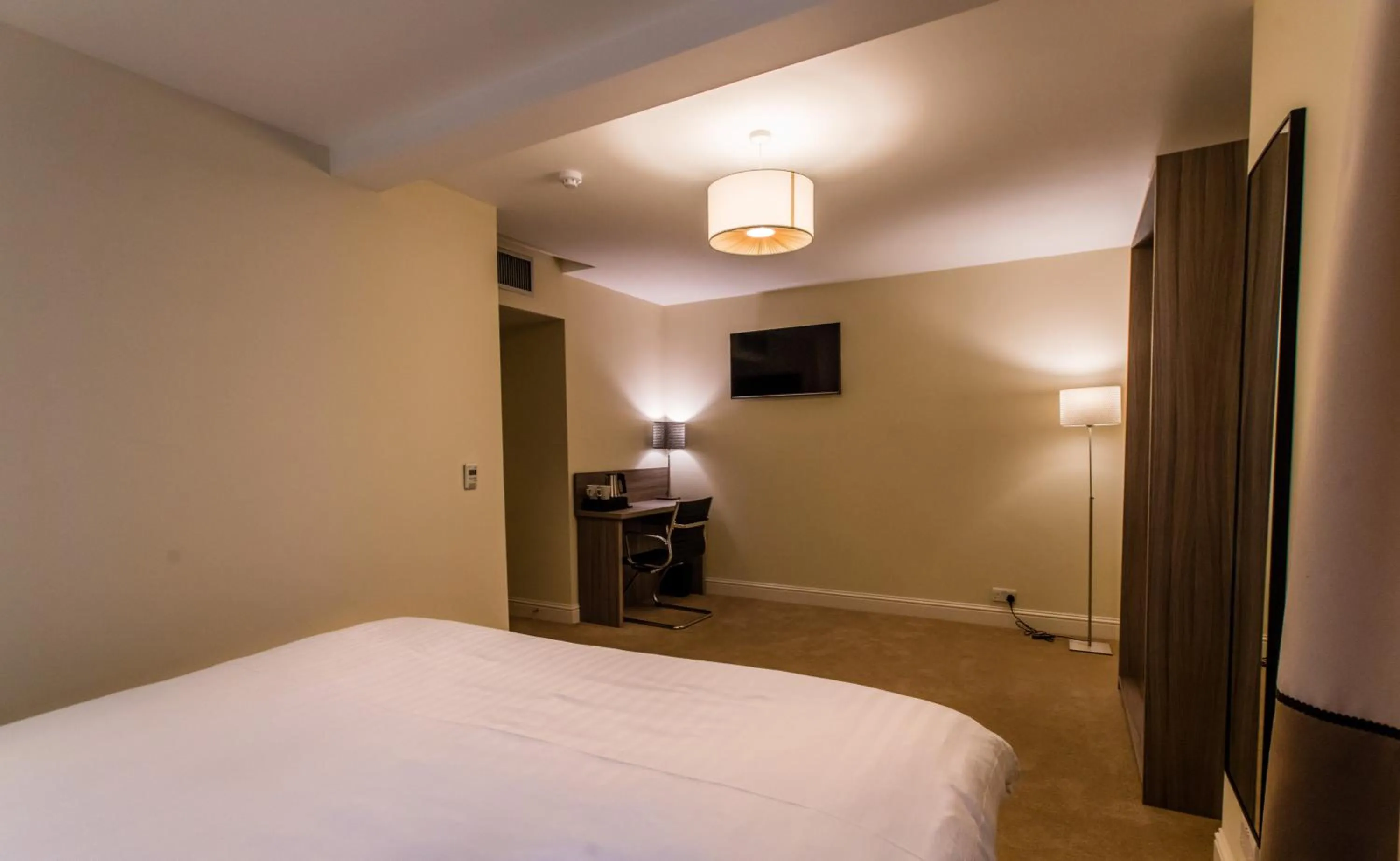 TV and multimedia, Bed in The Coffee House Hotel