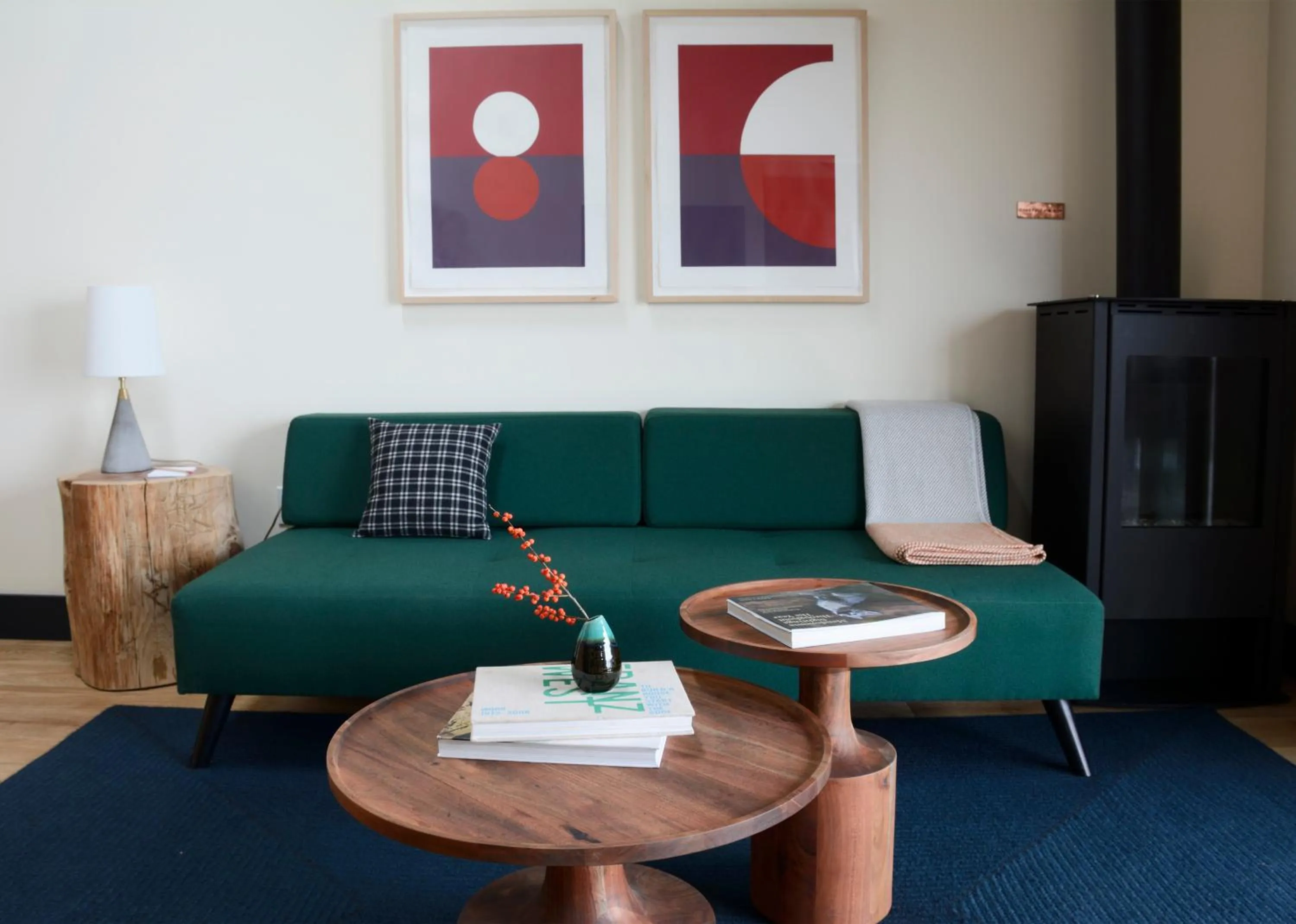 Living room in Timber Cove Resort