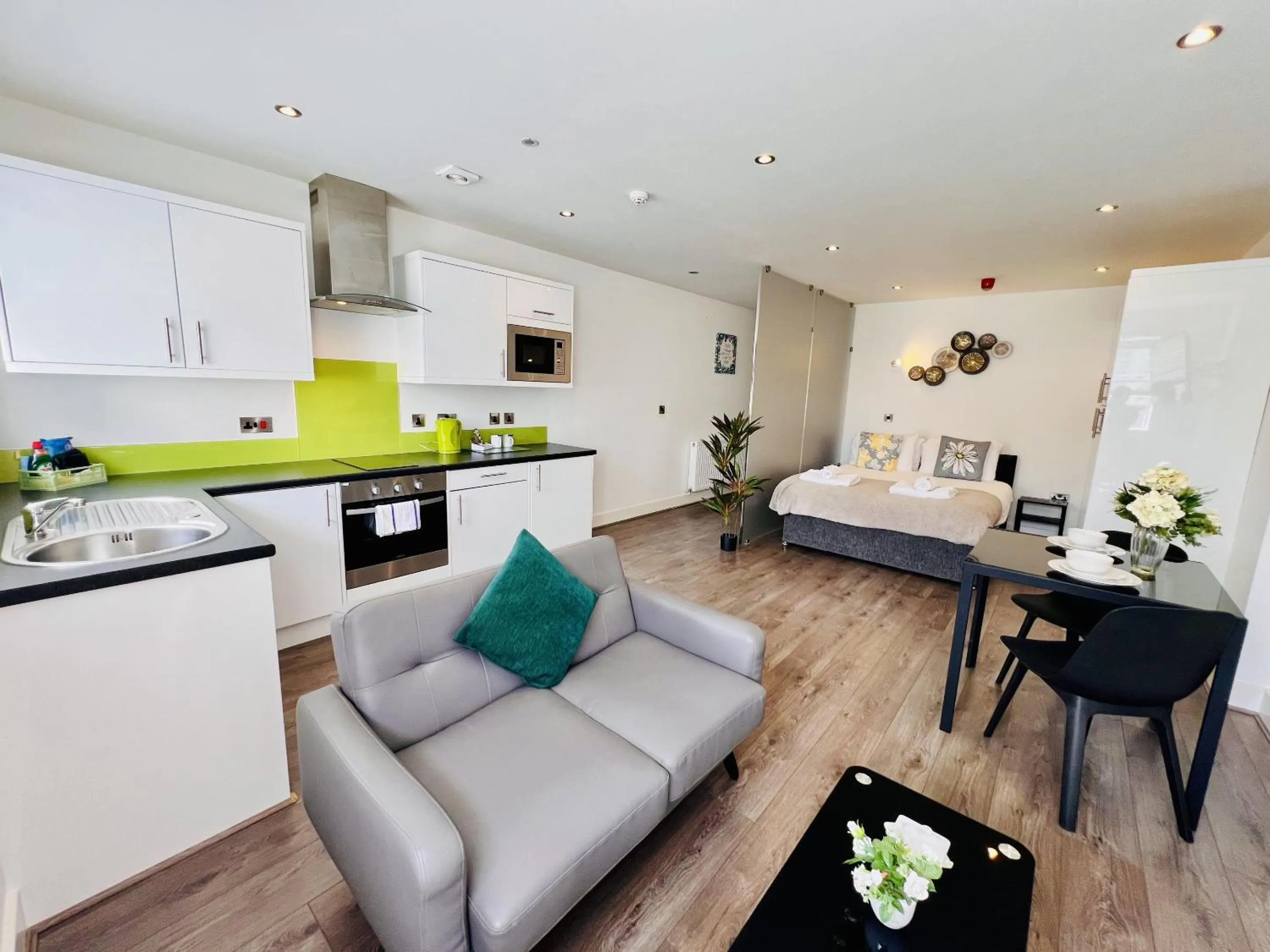 Living room in Fox House Studios, City centre Aparthotel