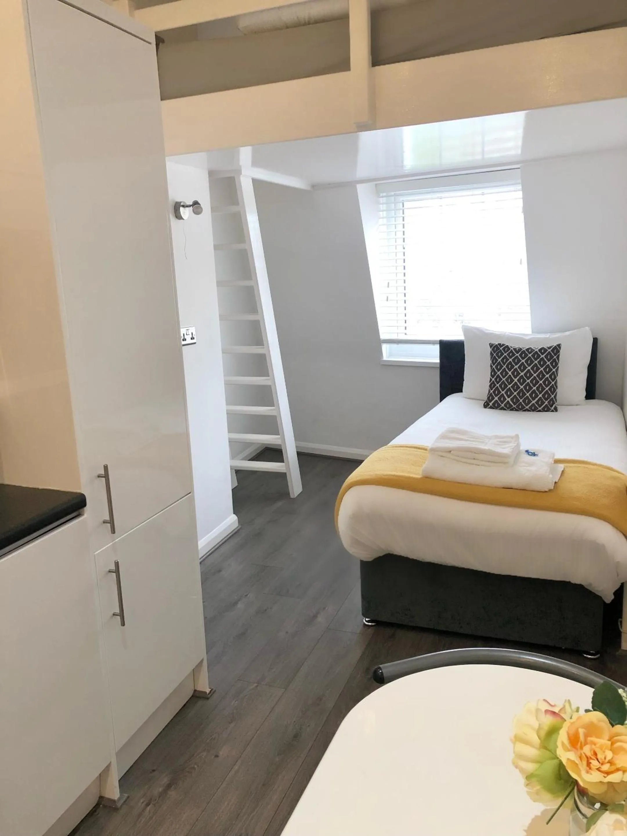 Other, Bed in Fox House Studios, City centre Aparthotel