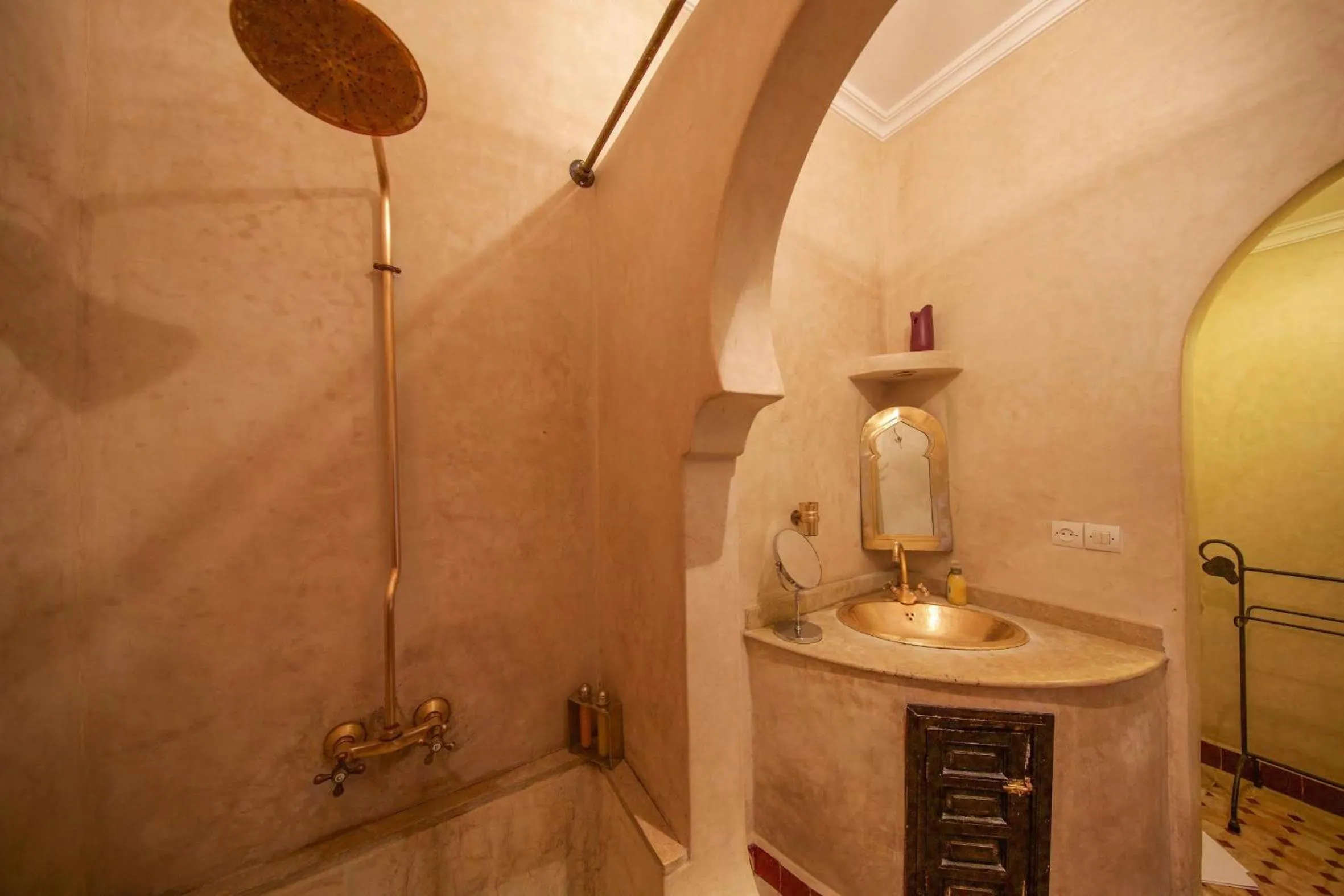 Bathroom in Riad Africa - Marrakech Medina Maison d'Hote