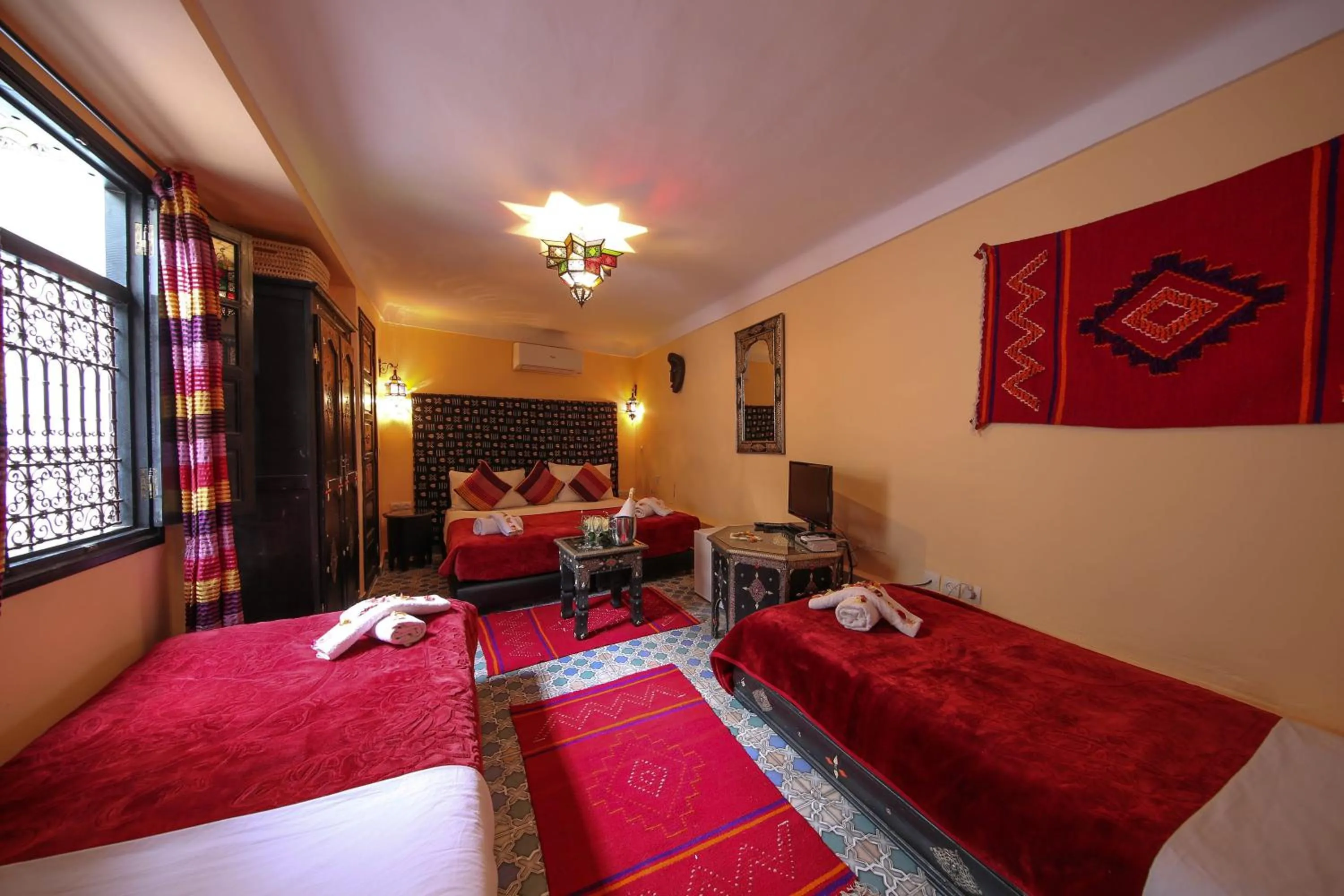 Bedroom, Bed in Riad Africa - Marrakech Medina Maison d'Hote